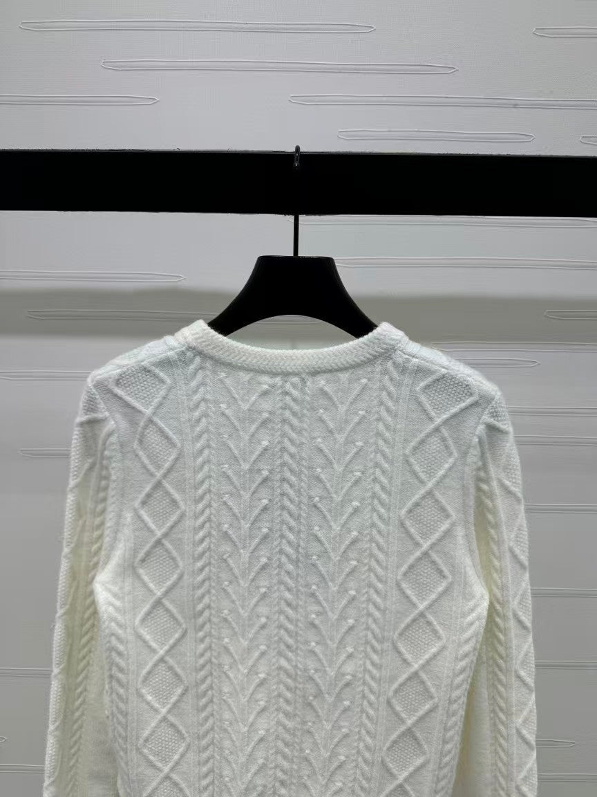 New round neck long sleeve cardigan