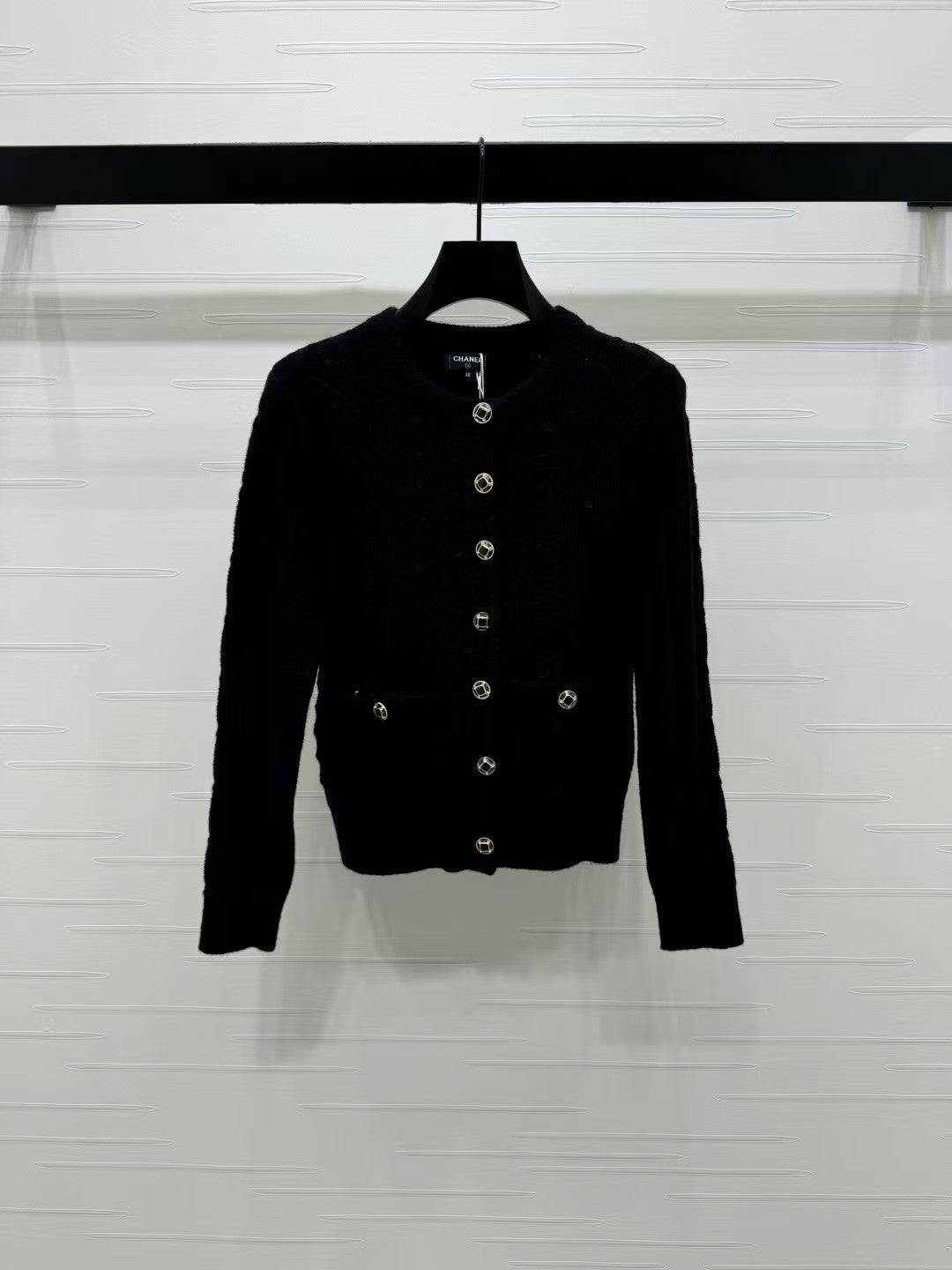 New round neck long sleeve cardigan