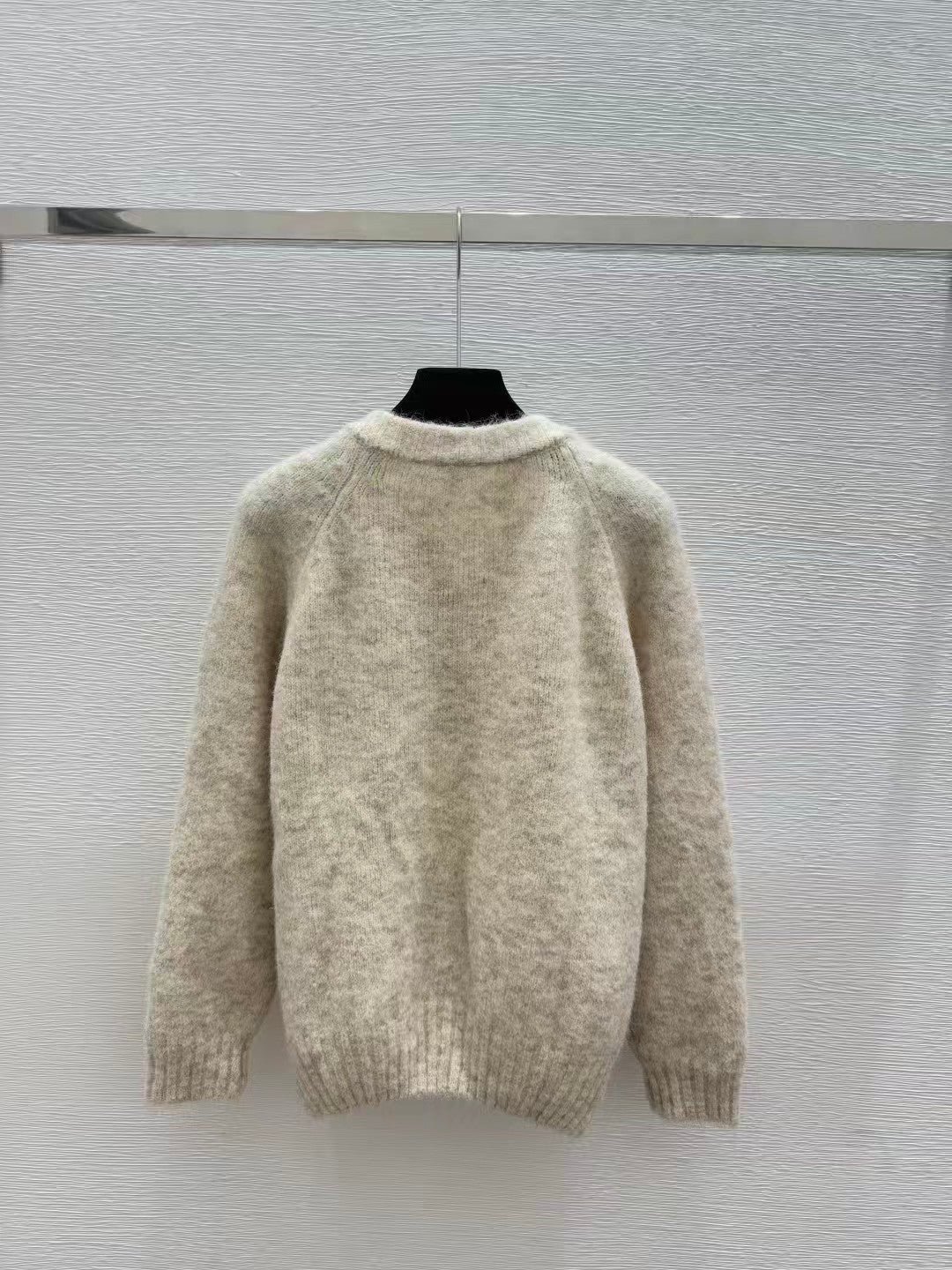 Solid color round neck knitted long sleeves