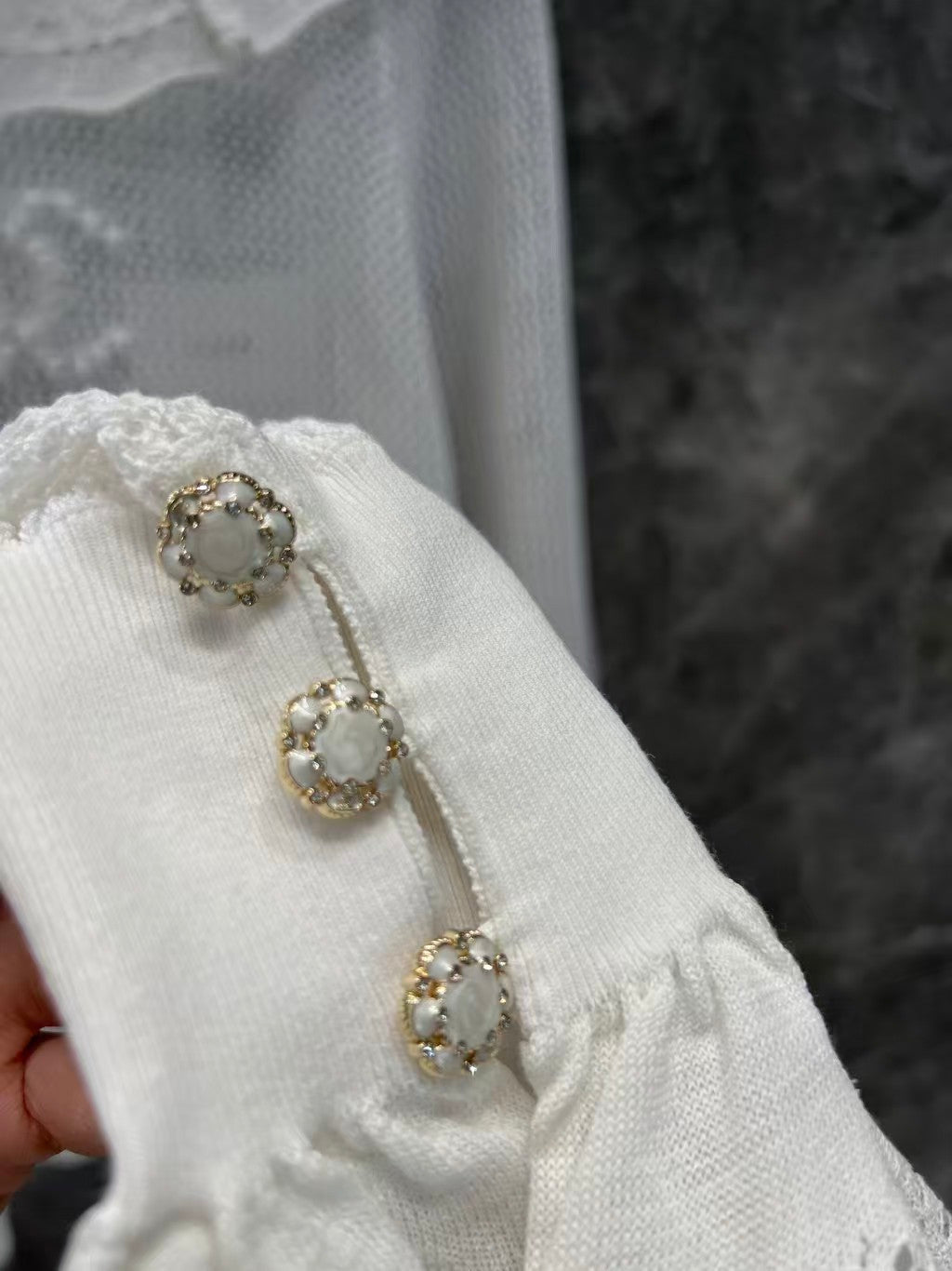 Ruffled collar hollow trumpet sleeve knitted top