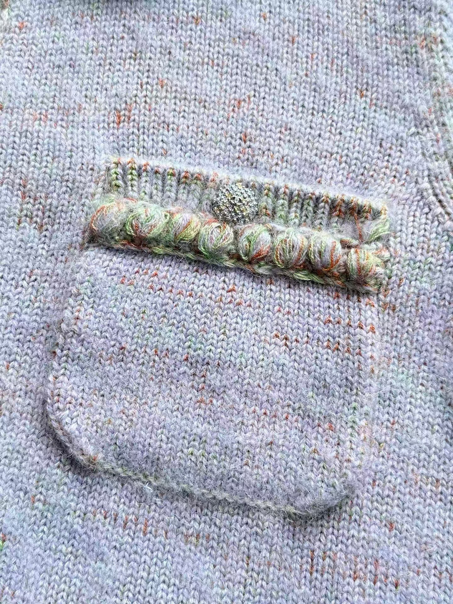 Doll collar custom-dyed diamond button cardigan