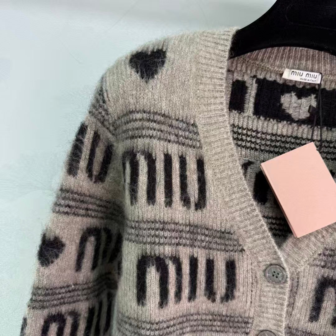 Color-blocked striped heart letter cardigan sweater