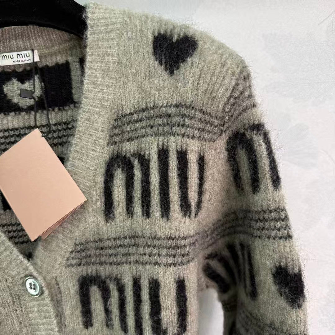 Color-blocked striped heart letter cardigan sweater