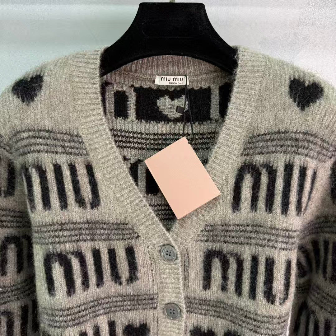 Color-blocked striped heart letter cardigan sweater