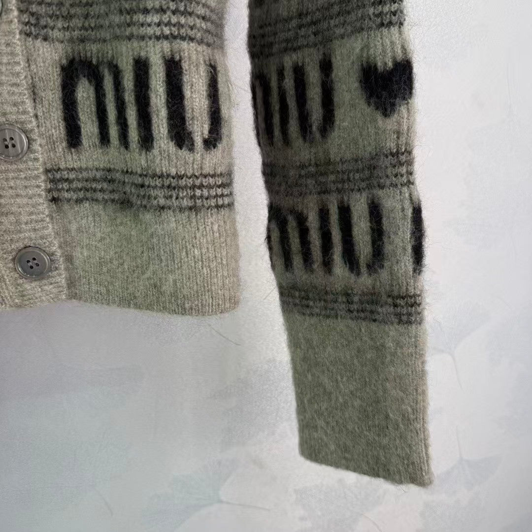 Color-blocked striped heart letter cardigan sweater