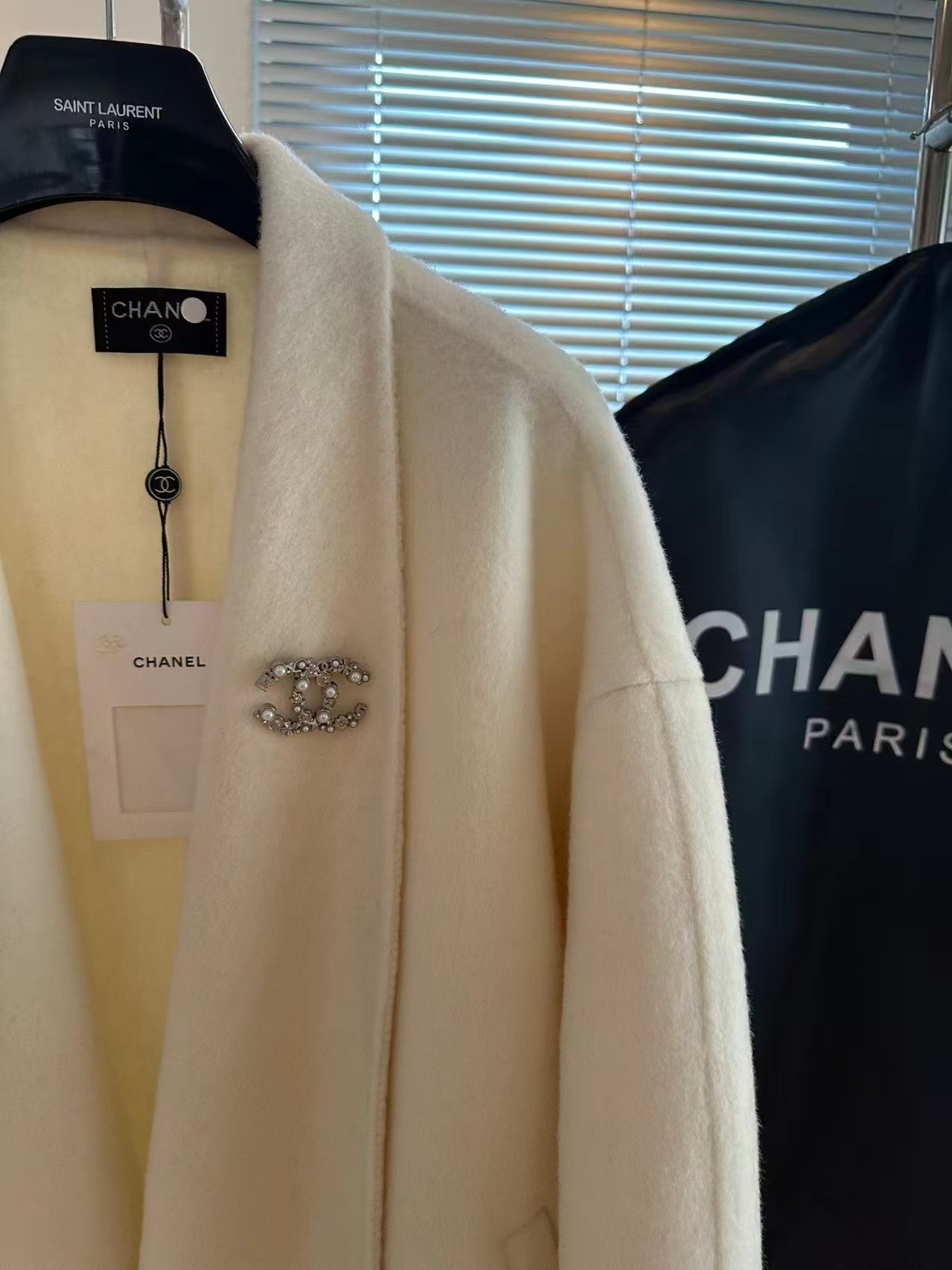 New wool and cashmere coat