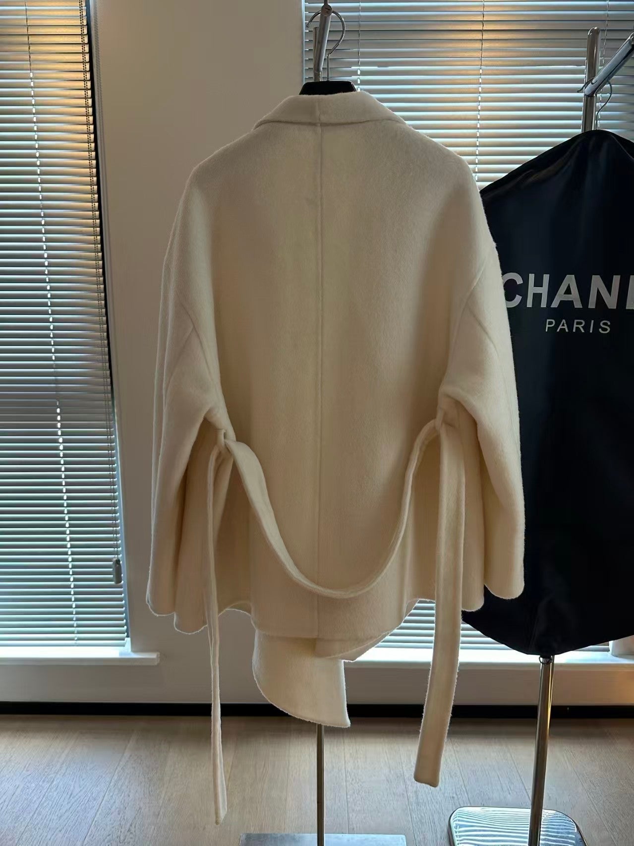 New wool and cashmere coat