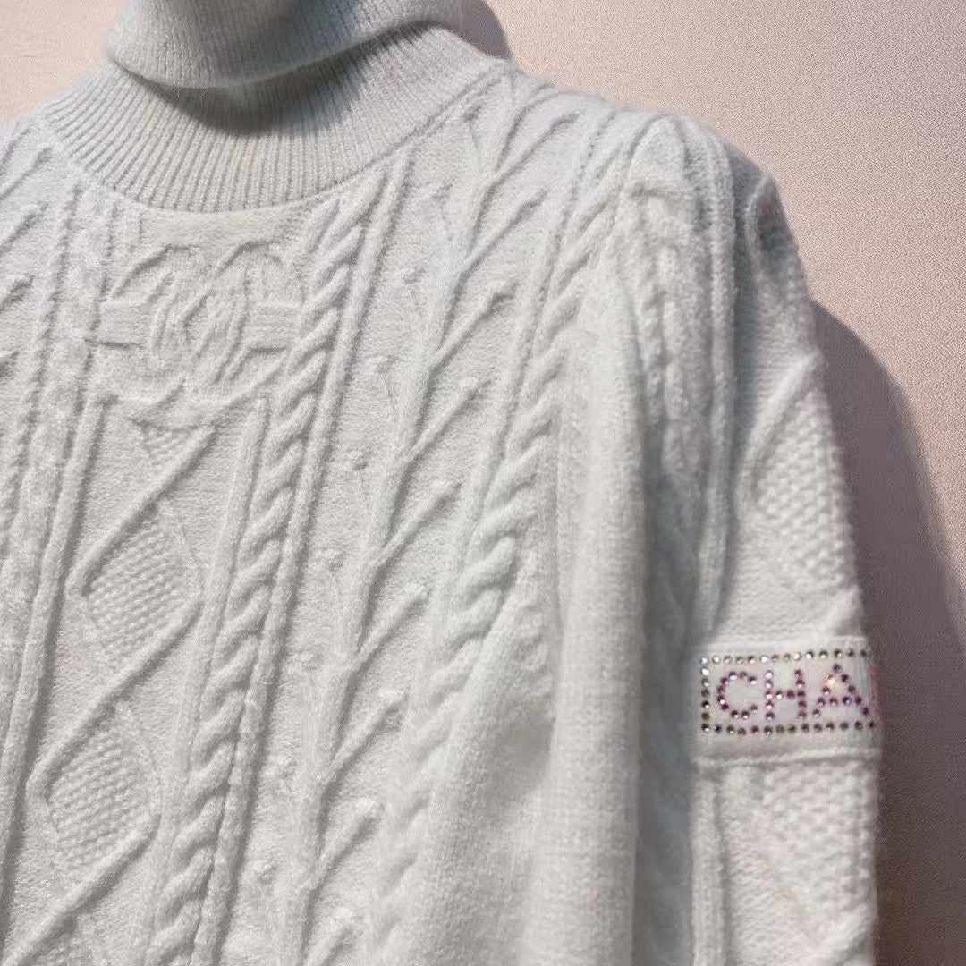 New knitted logo versatile sweater