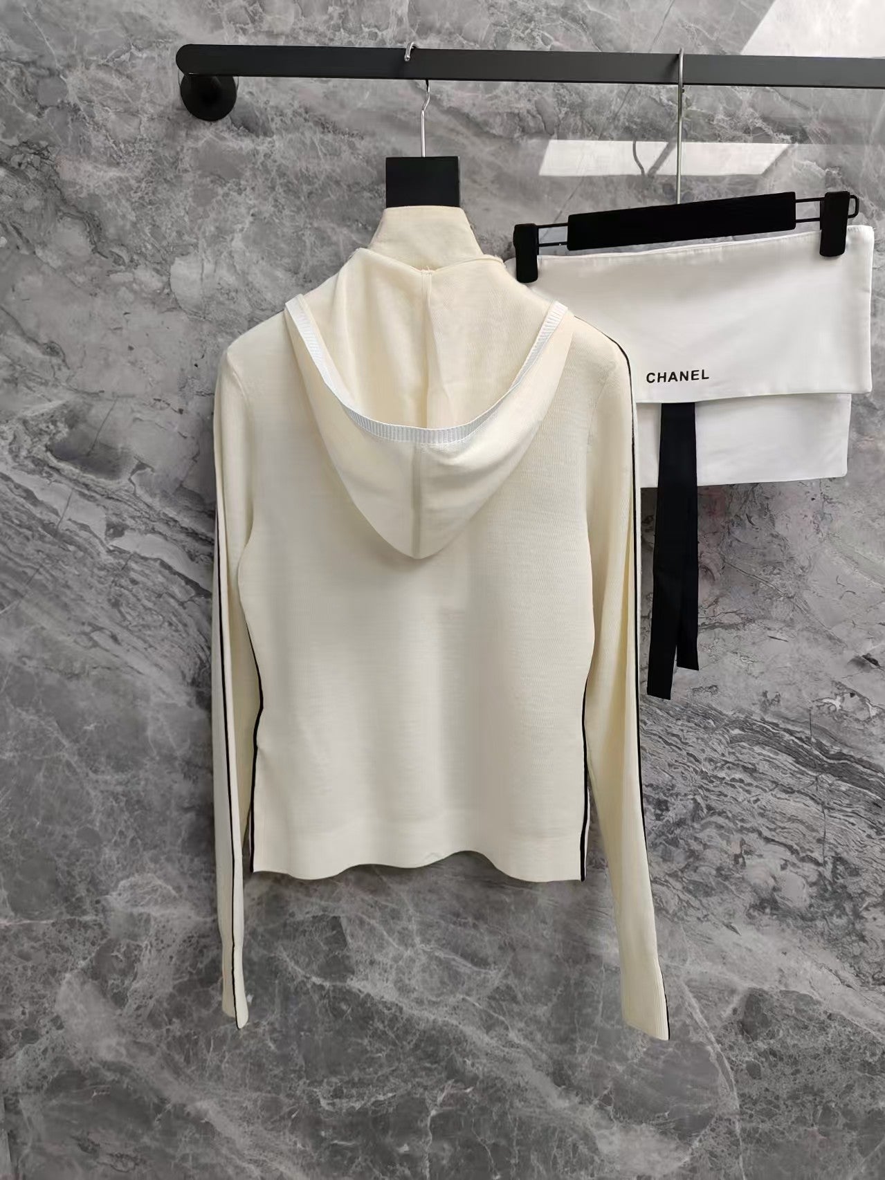 Black and white zip-up hooded cardigan