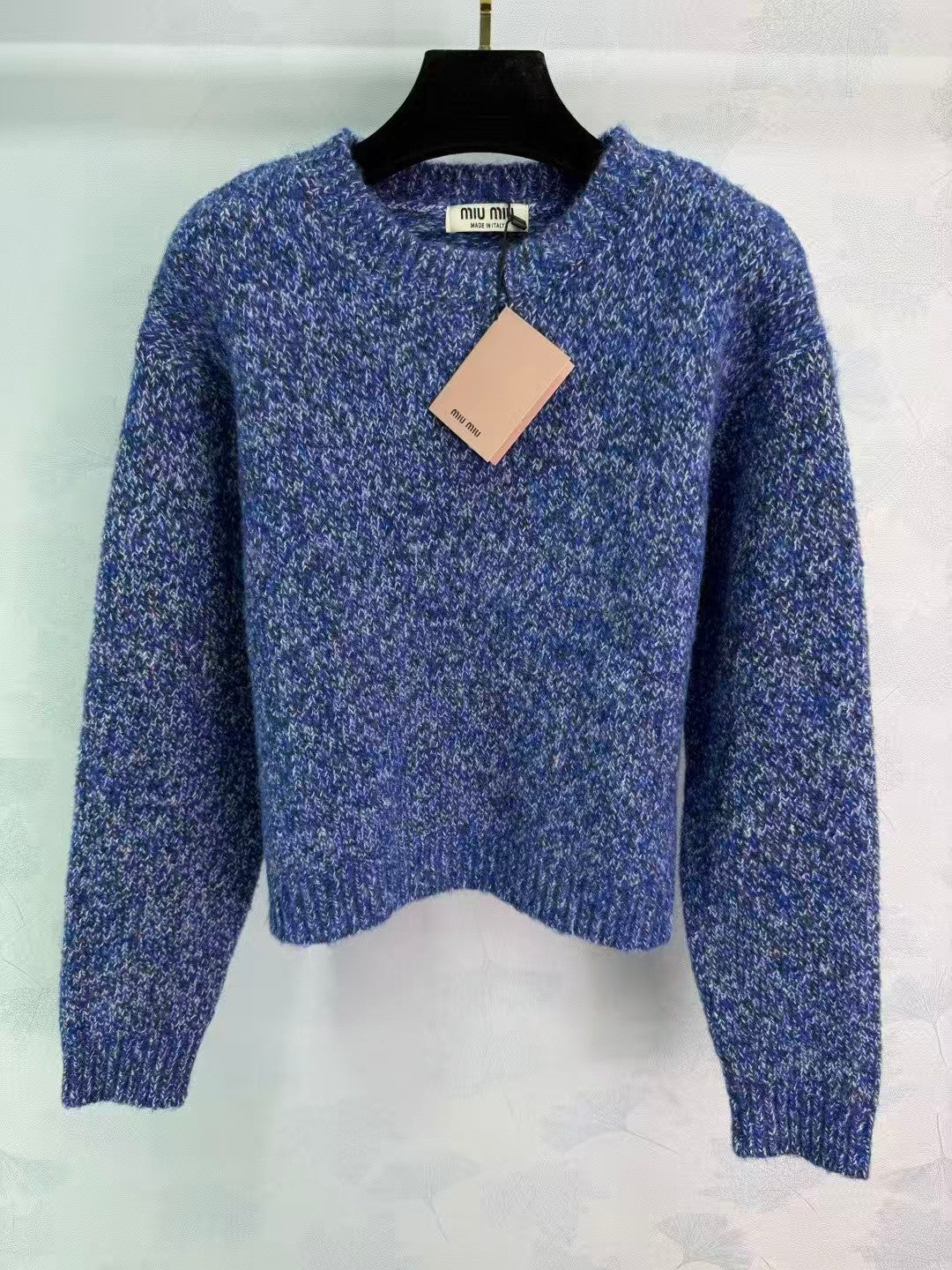 Crew neck chunky knit sweater