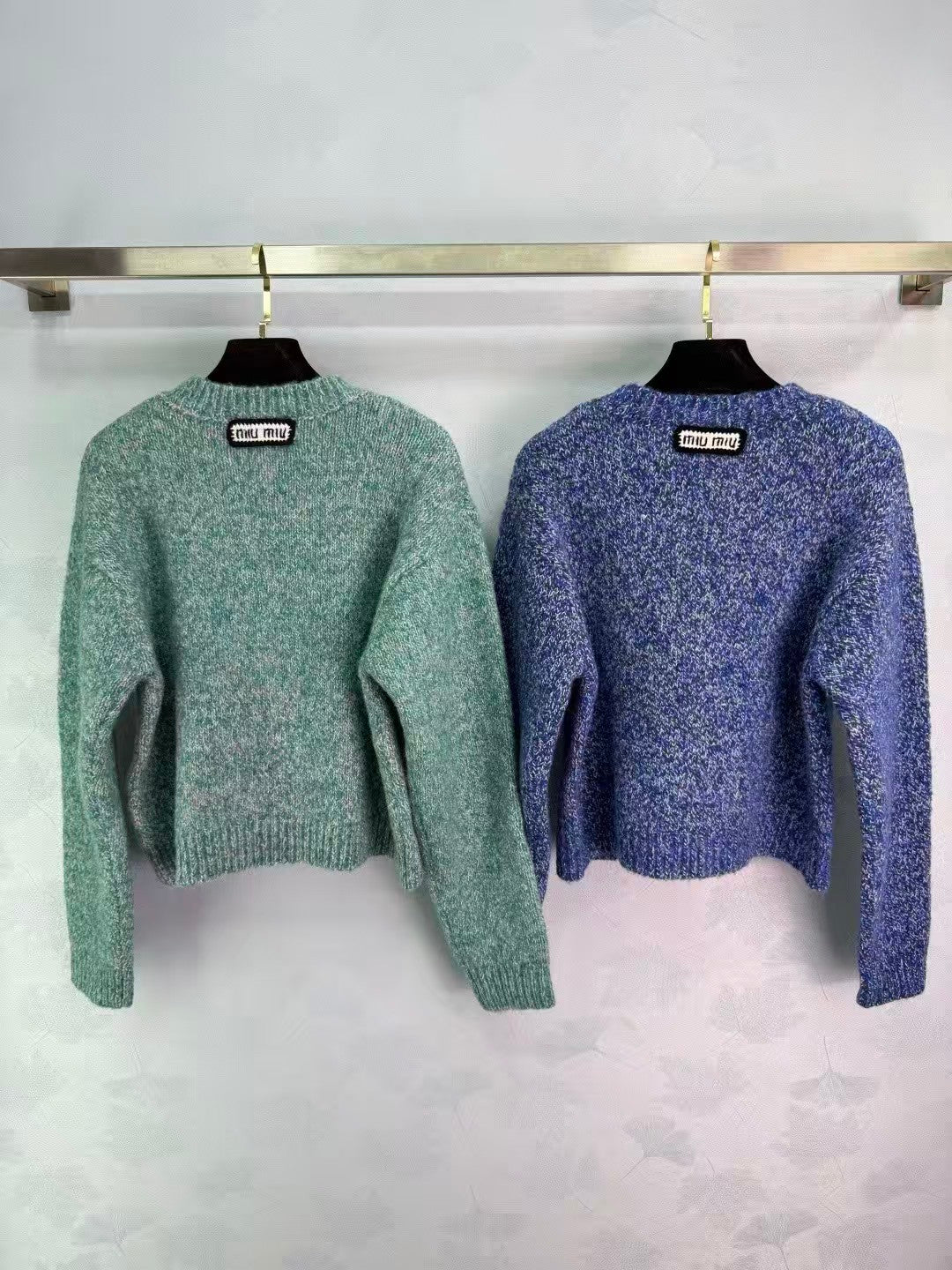 Crew neck chunky knit sweater