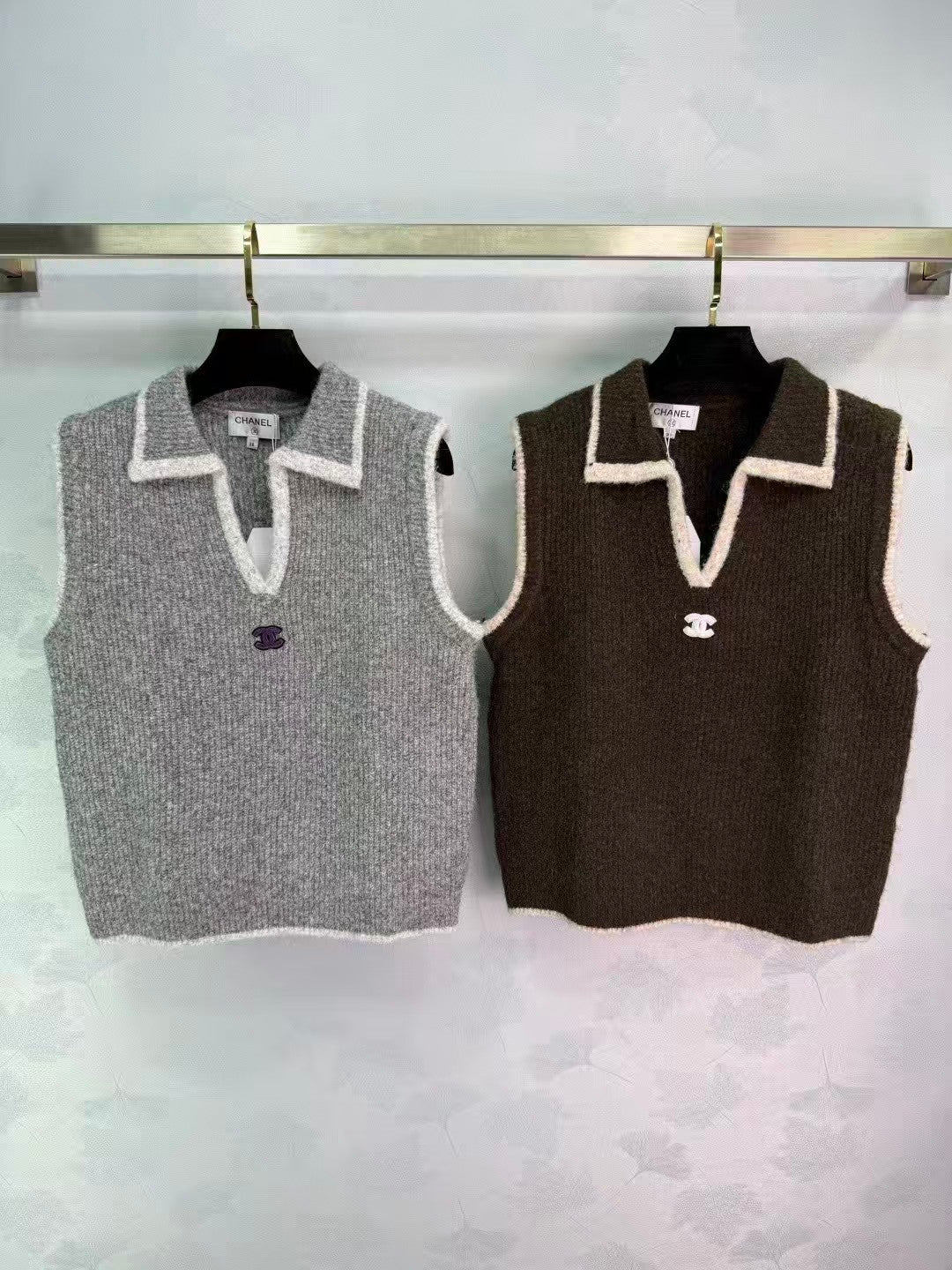 New collared knitted vest
