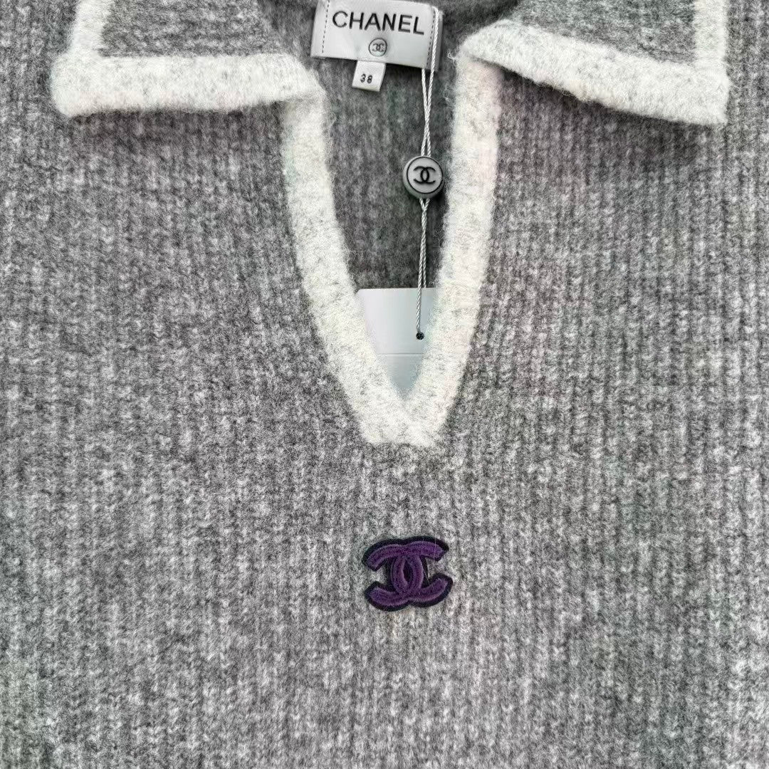 New collared knitted vest
