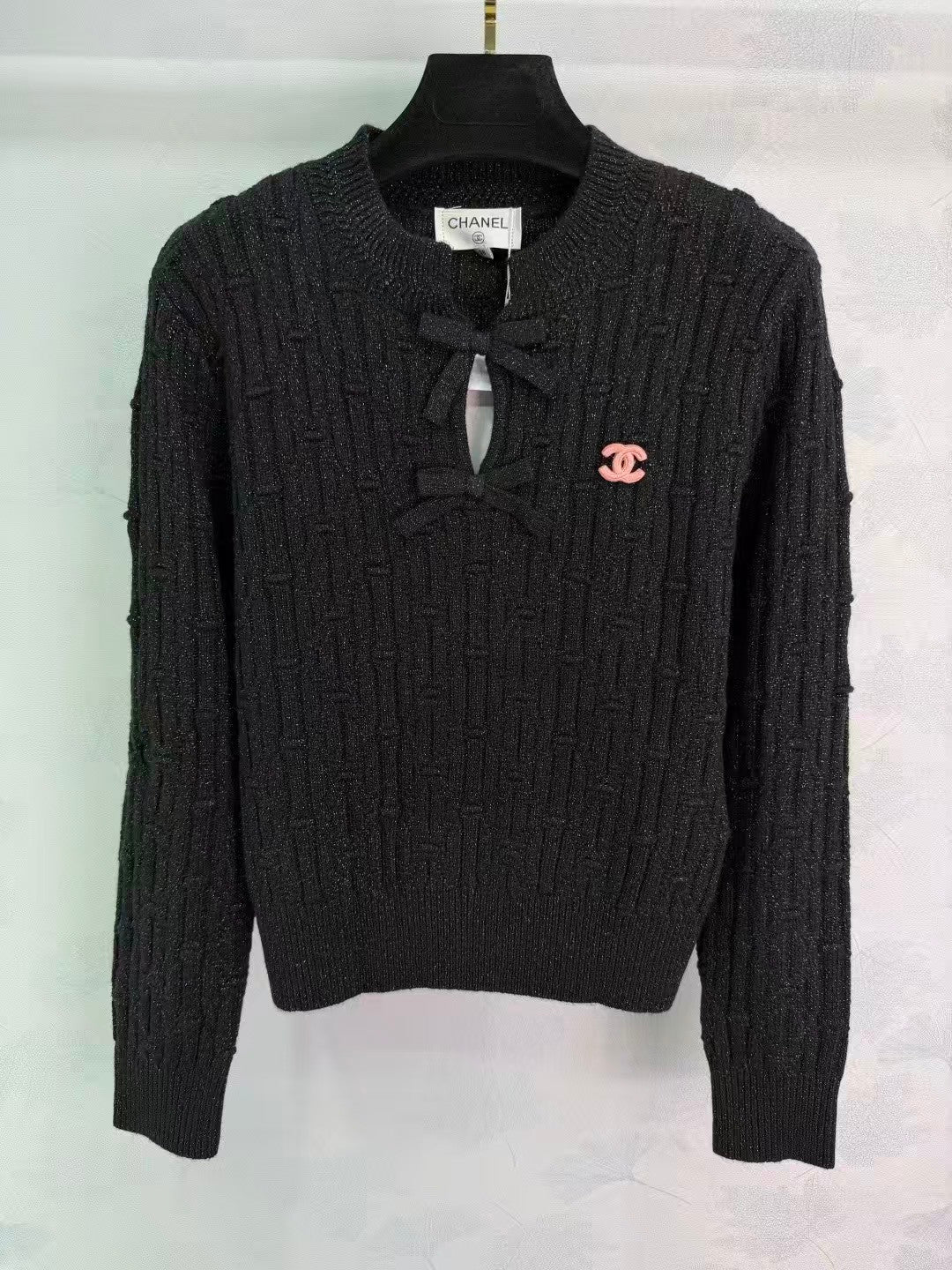 Double C logo + bow knit sweater