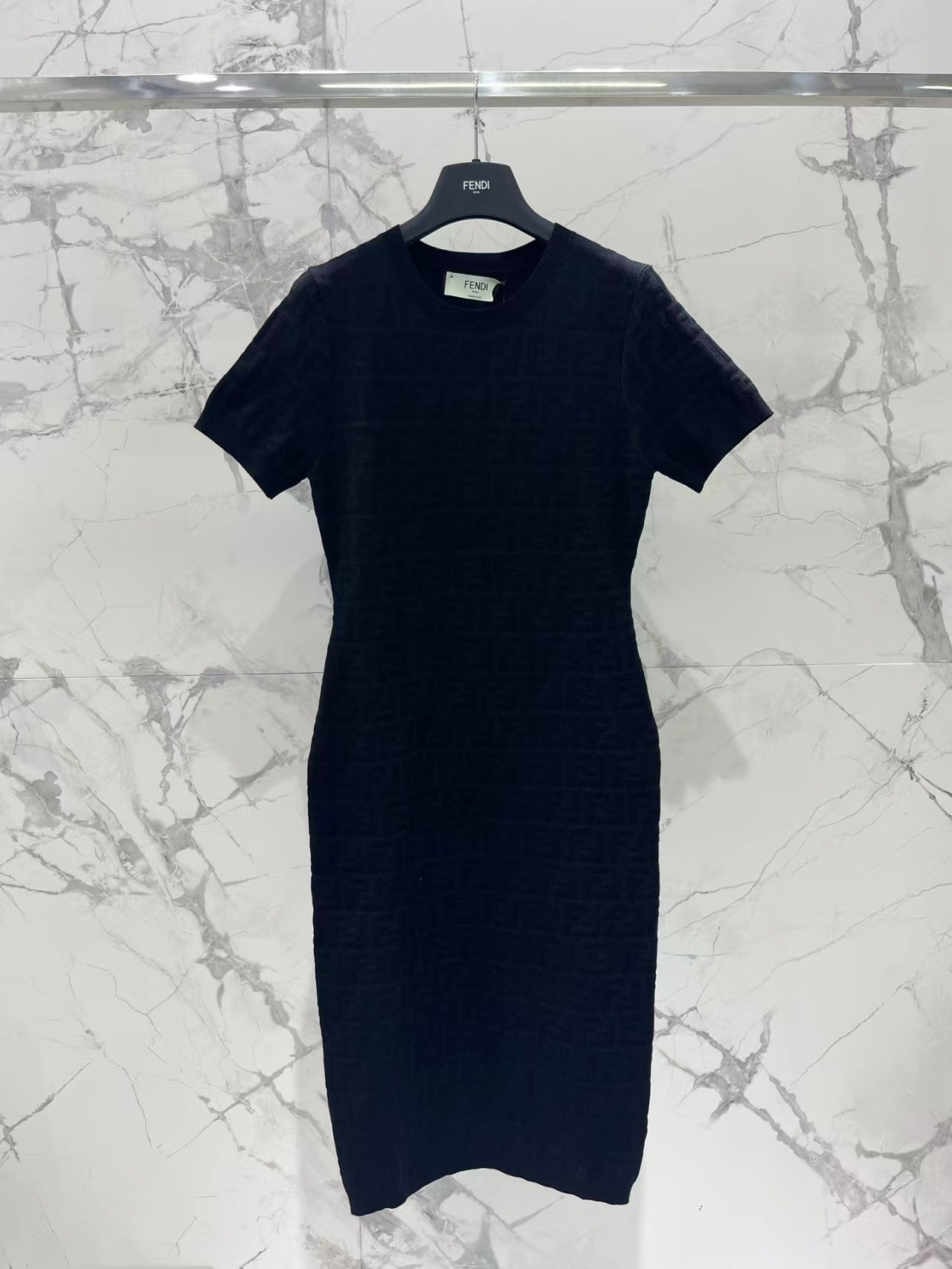 Embossed letter 3D logo knitted dress
