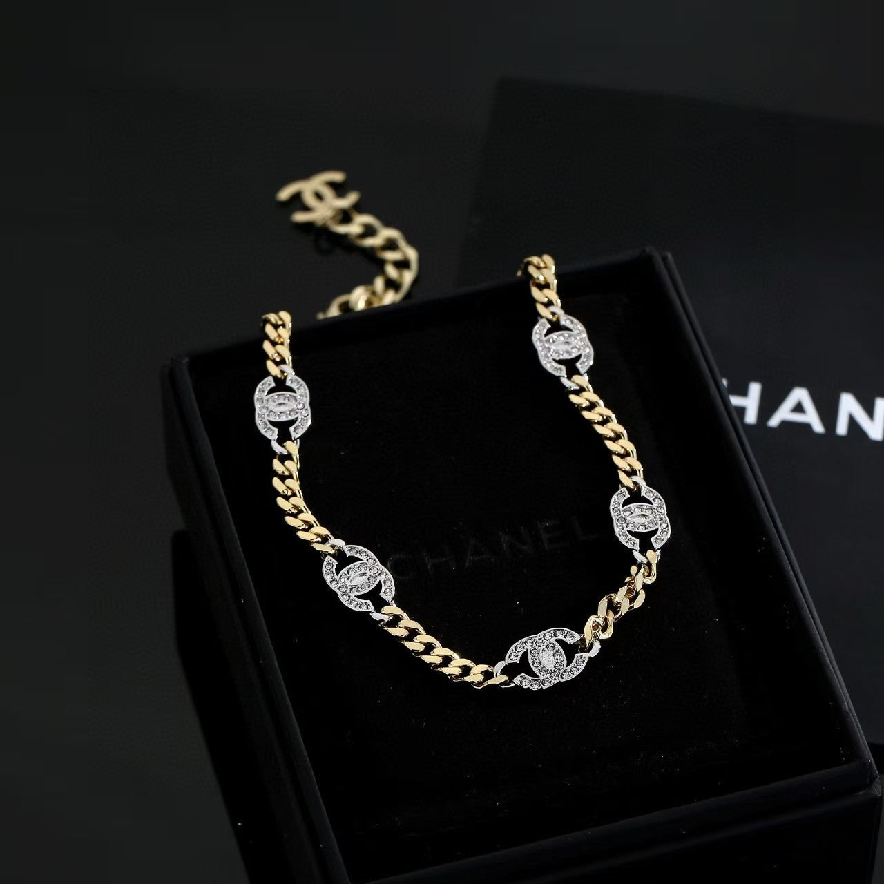 French-style versatile necklace