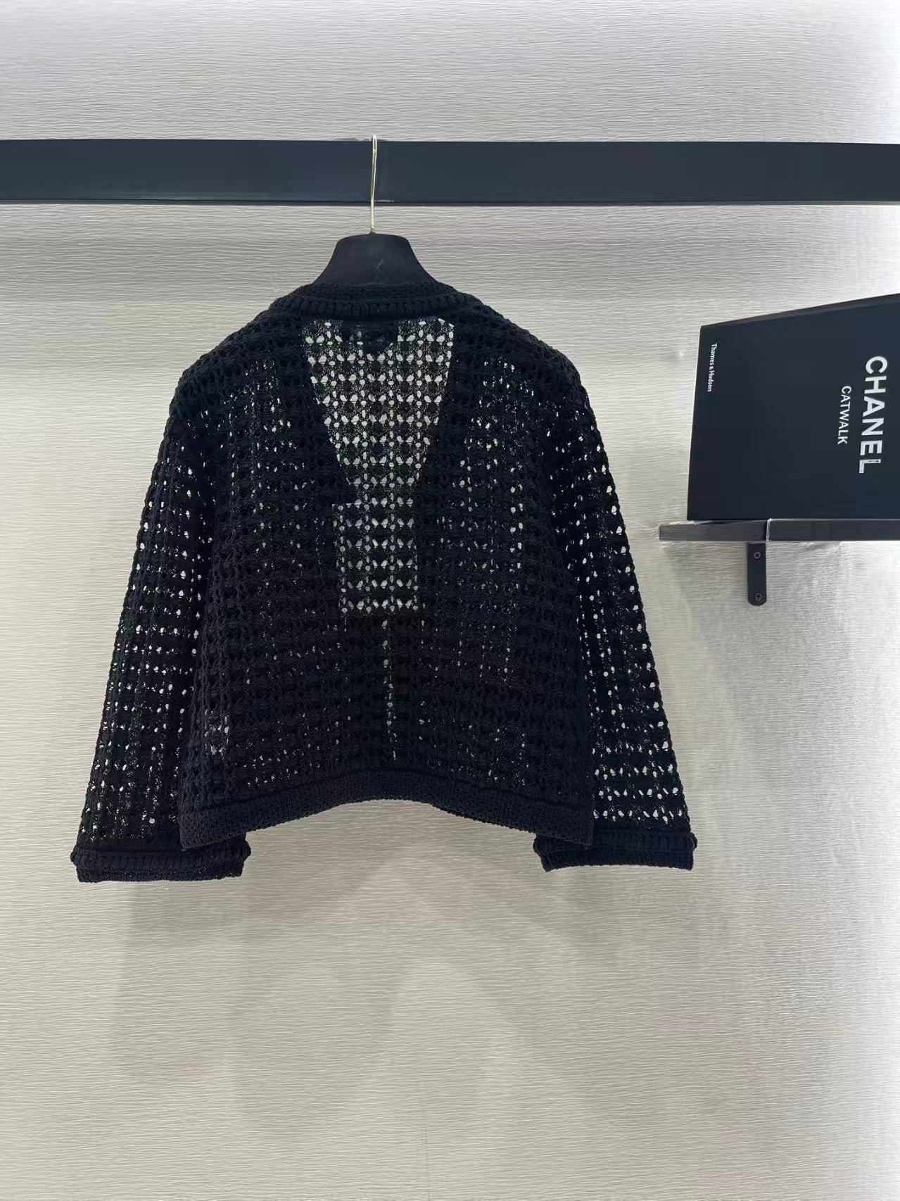 Openwork short-sleeved knitted cardigan