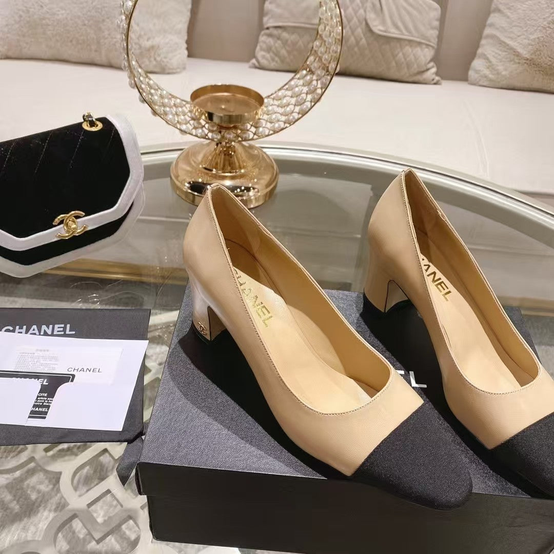 Classic color-block chunky-heeled shoes