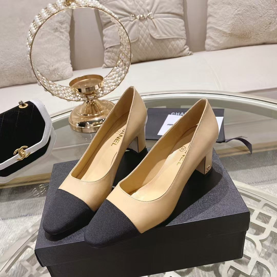 Classic color-block chunky-heeled shoes