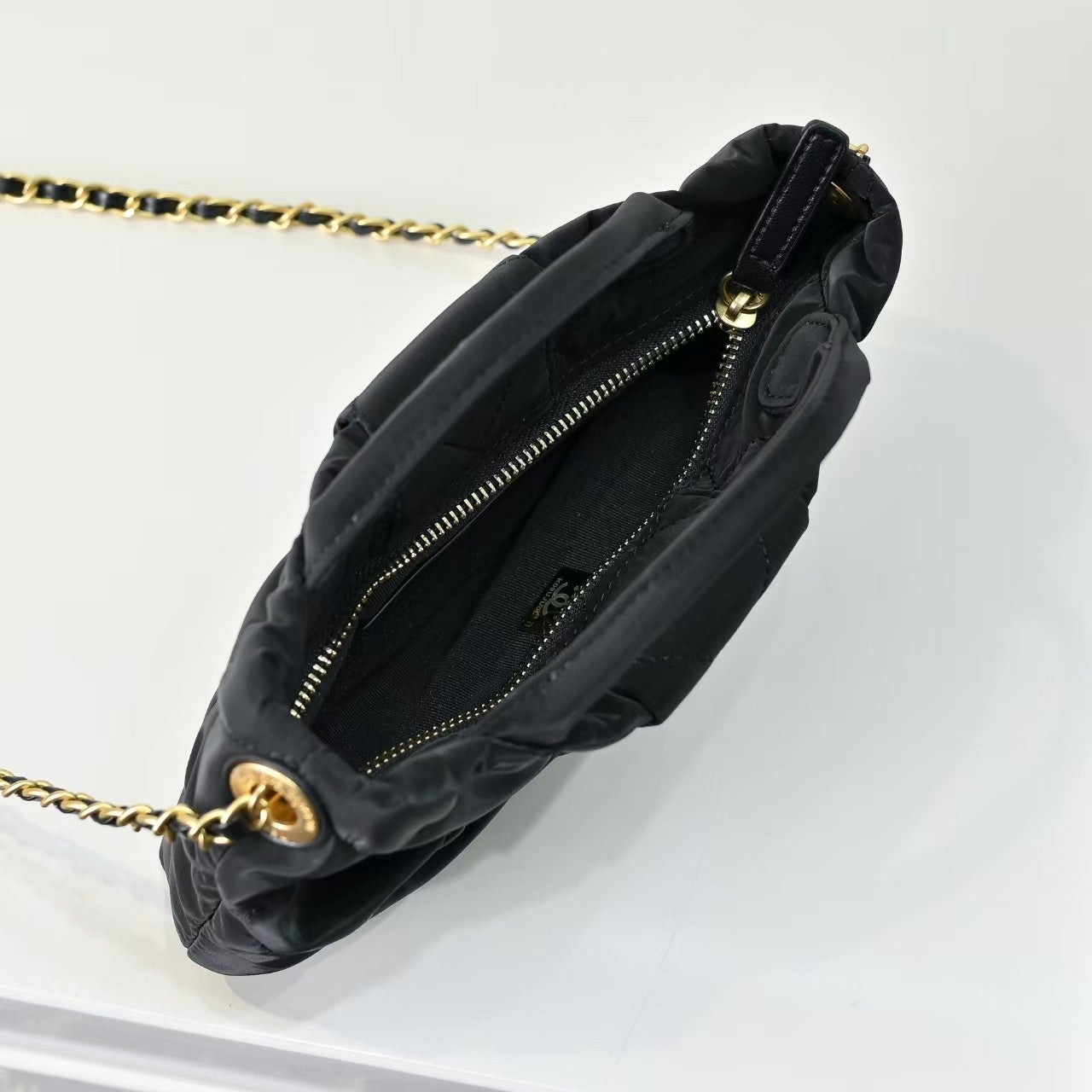 Velvet bow handbag