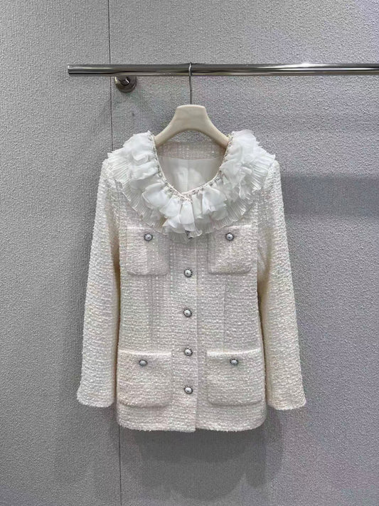 White floral pocket tweed jacket
