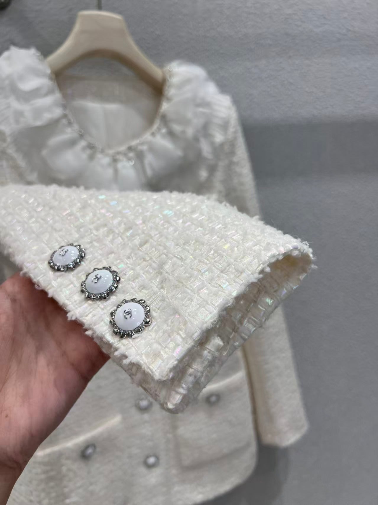 White floral pocket tweed jacket