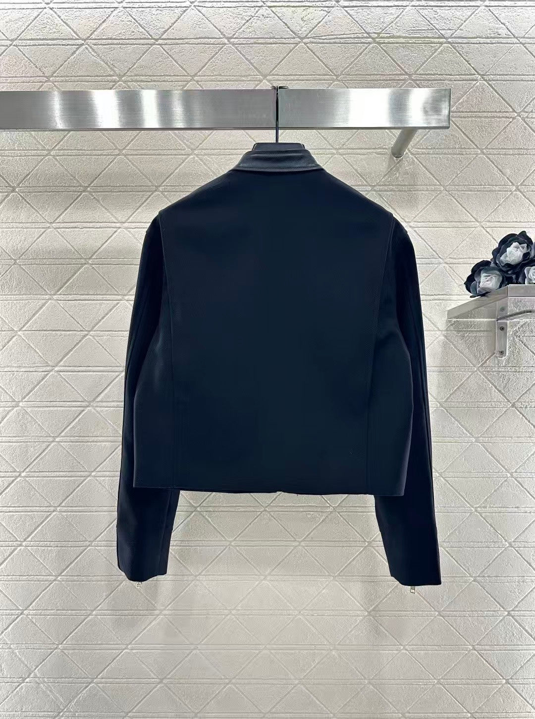 Jacket with zippered leather collar