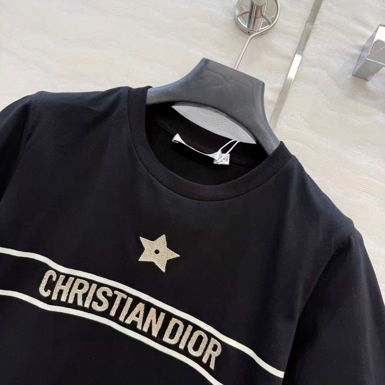 Platinum embroidered letter short-sleeved shirt