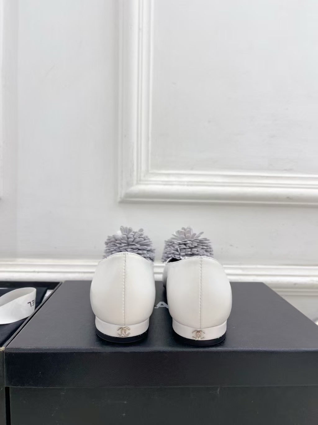 Double C floral flat shoes