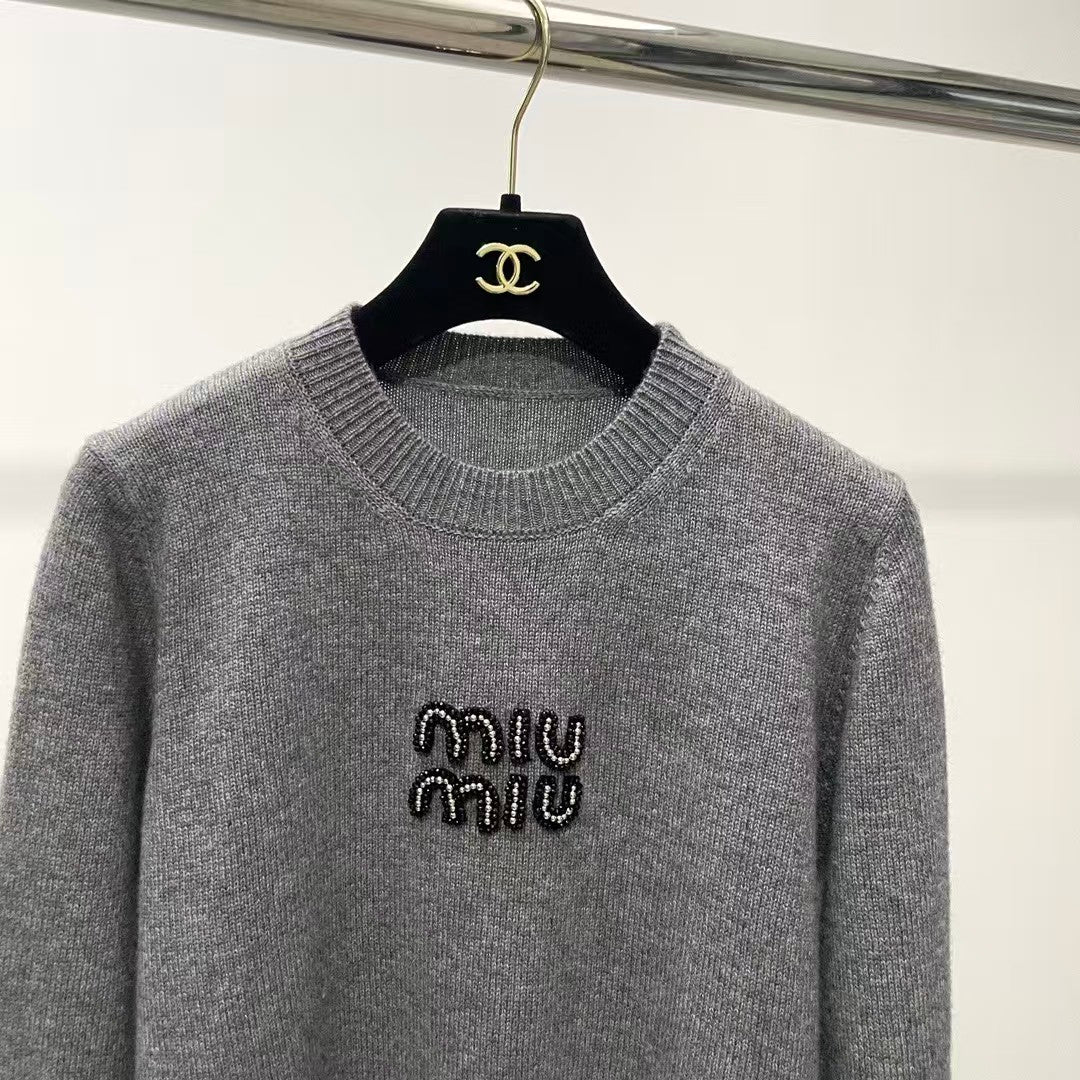 Cashmere sweaters/knitwear