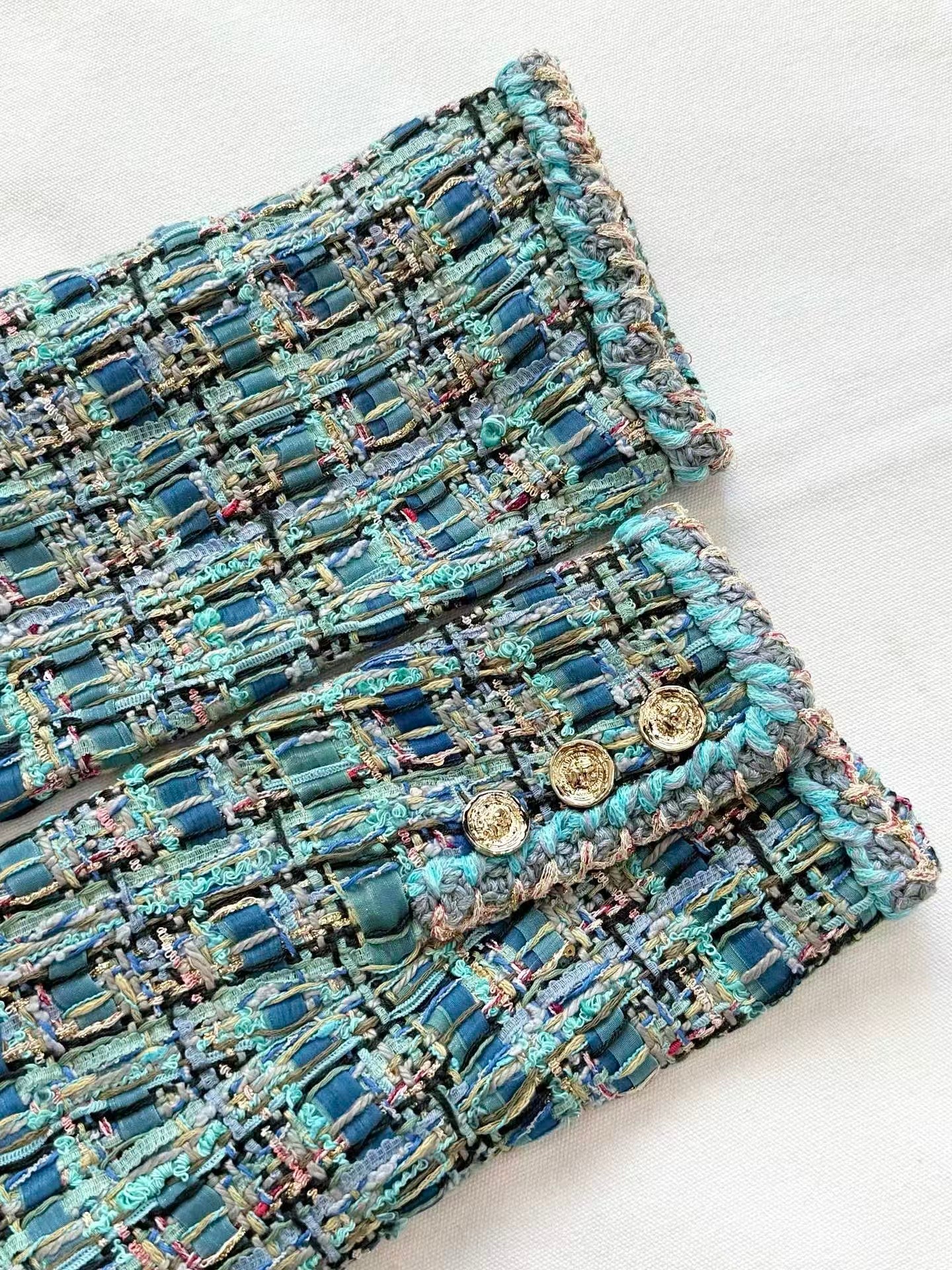 Blue tweed round-neck jacket