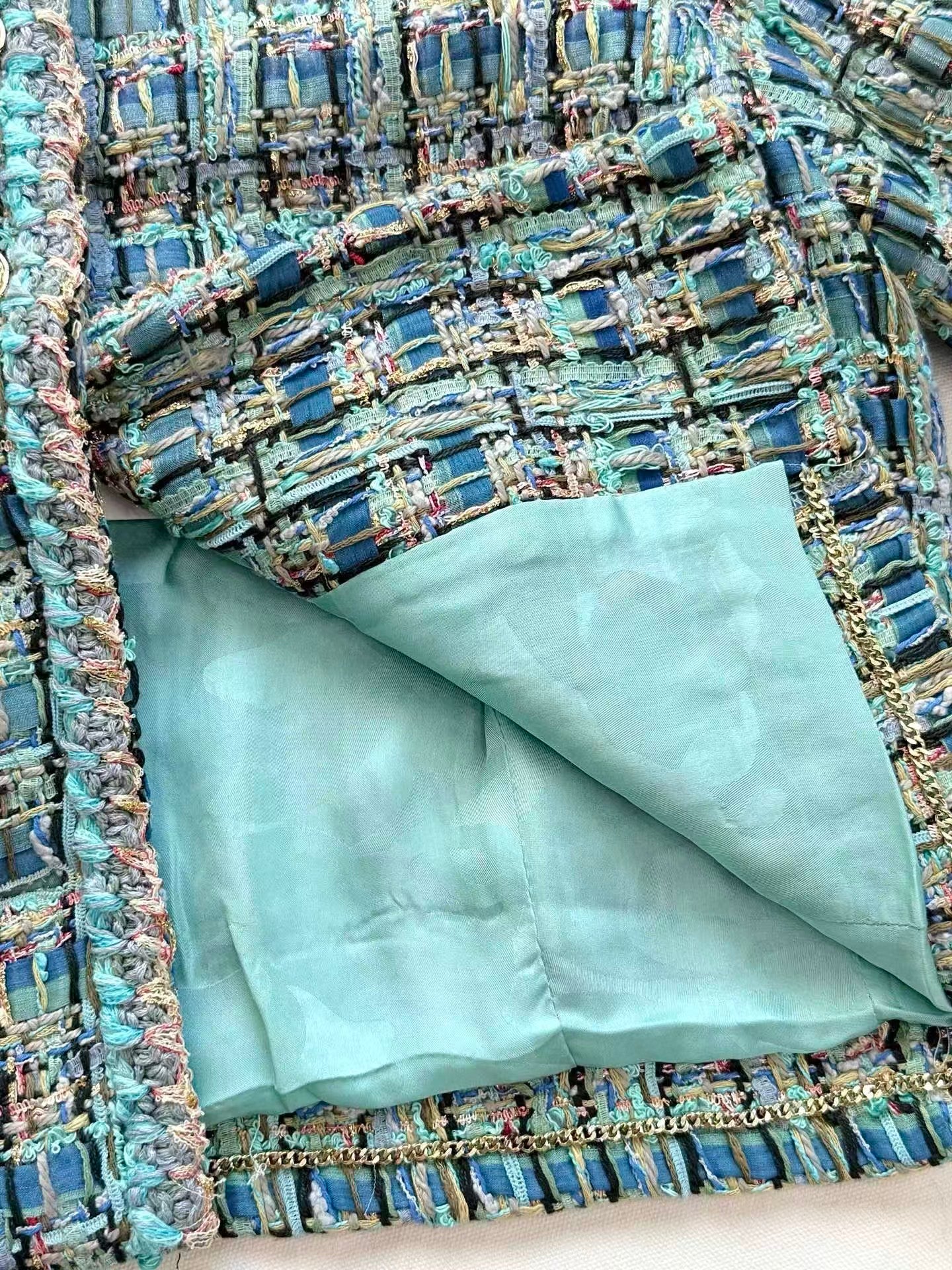 Blue tweed round-neck jacket