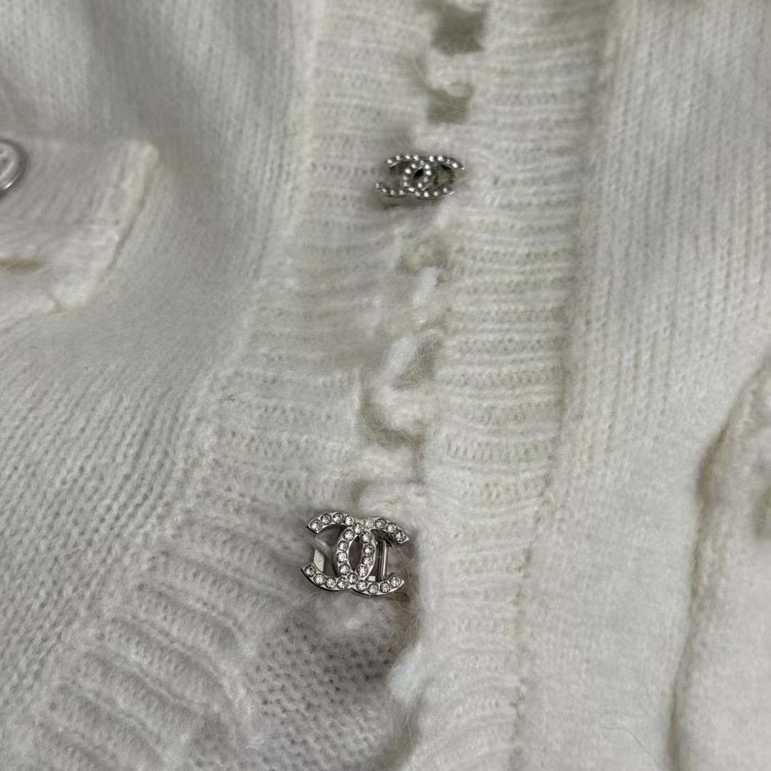 New openwork cardigan
