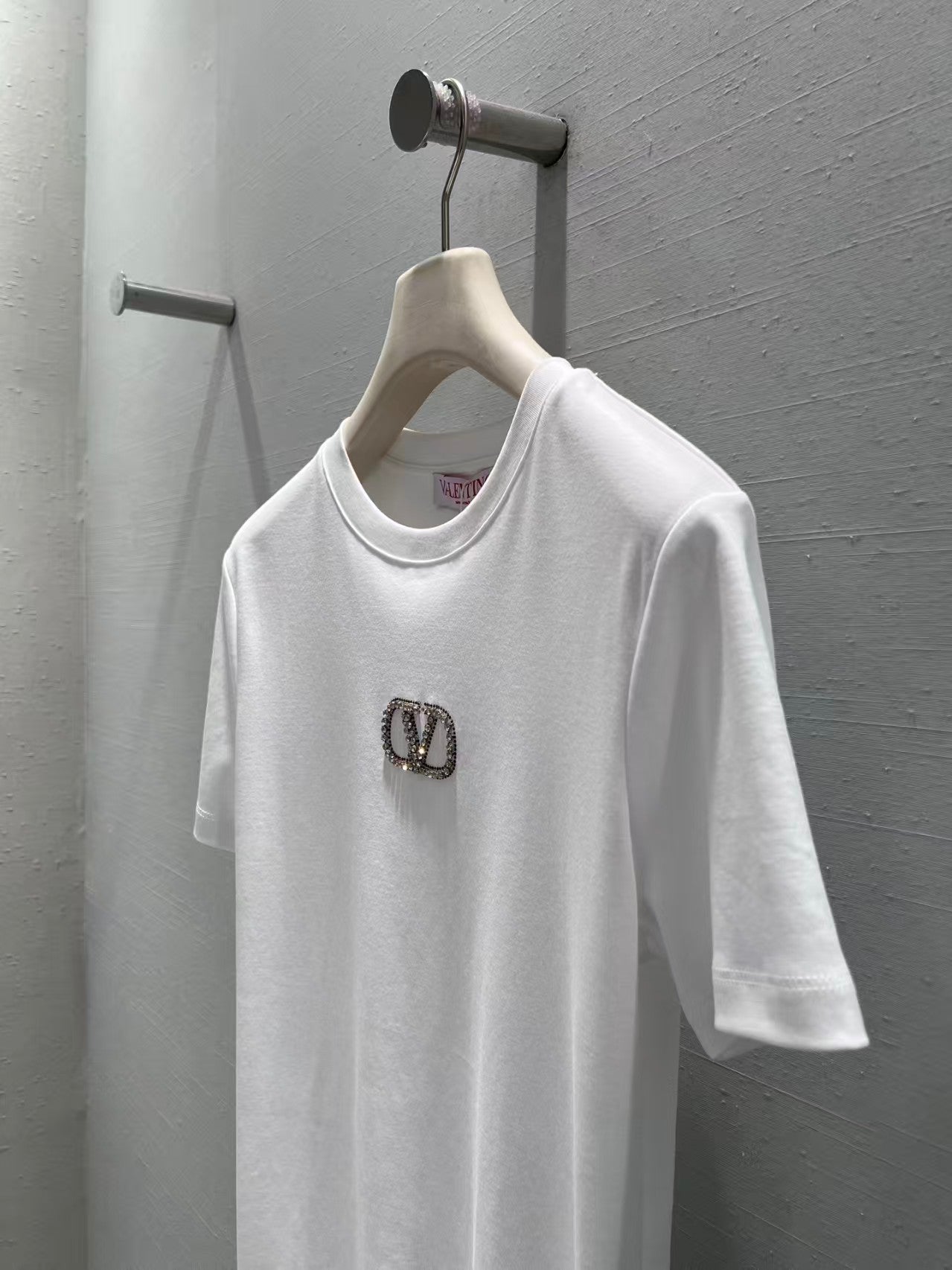 New rhinestone-embellished short-sleeved T-shirt
