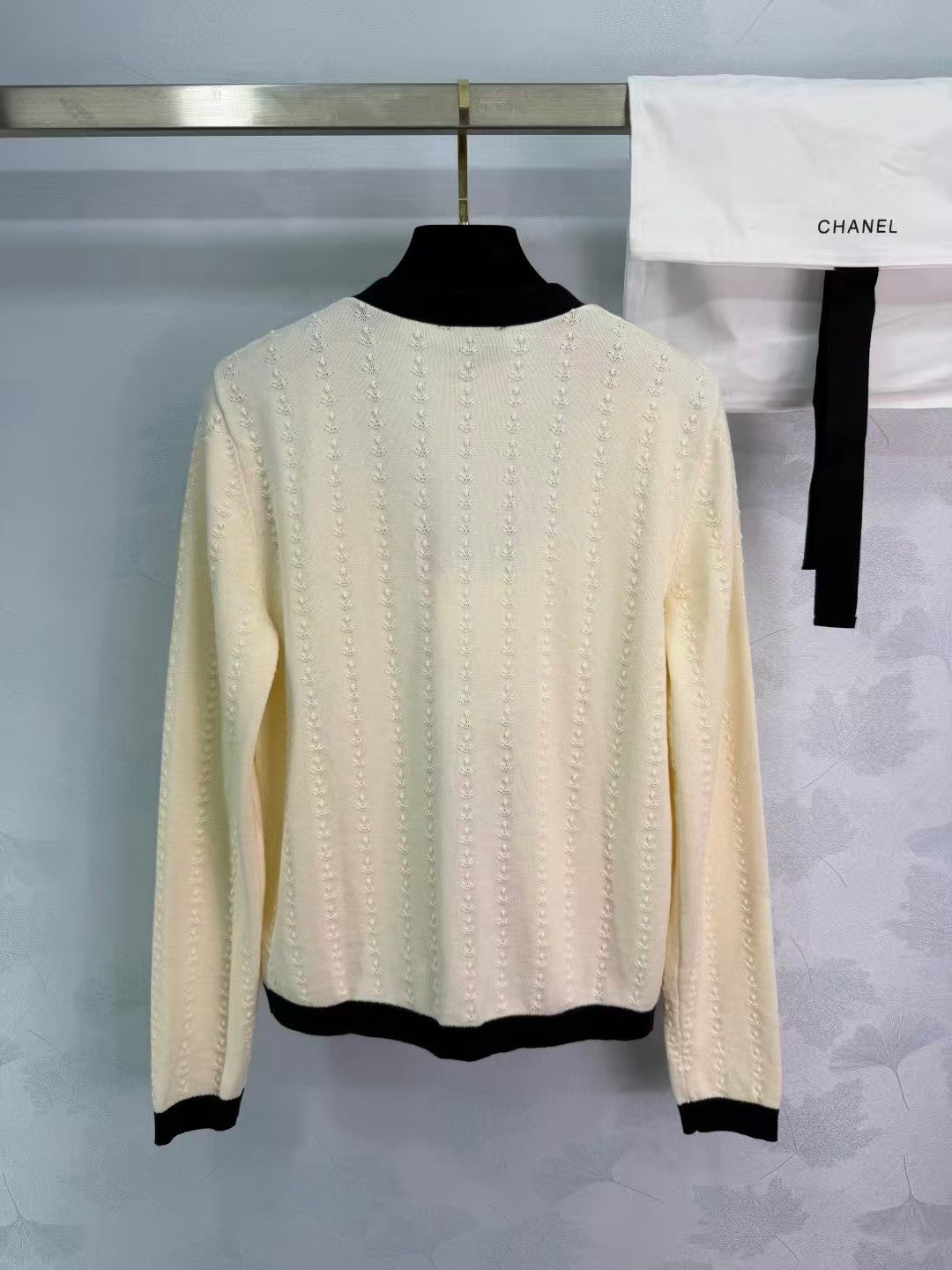 26SS New V-neck Cardigan