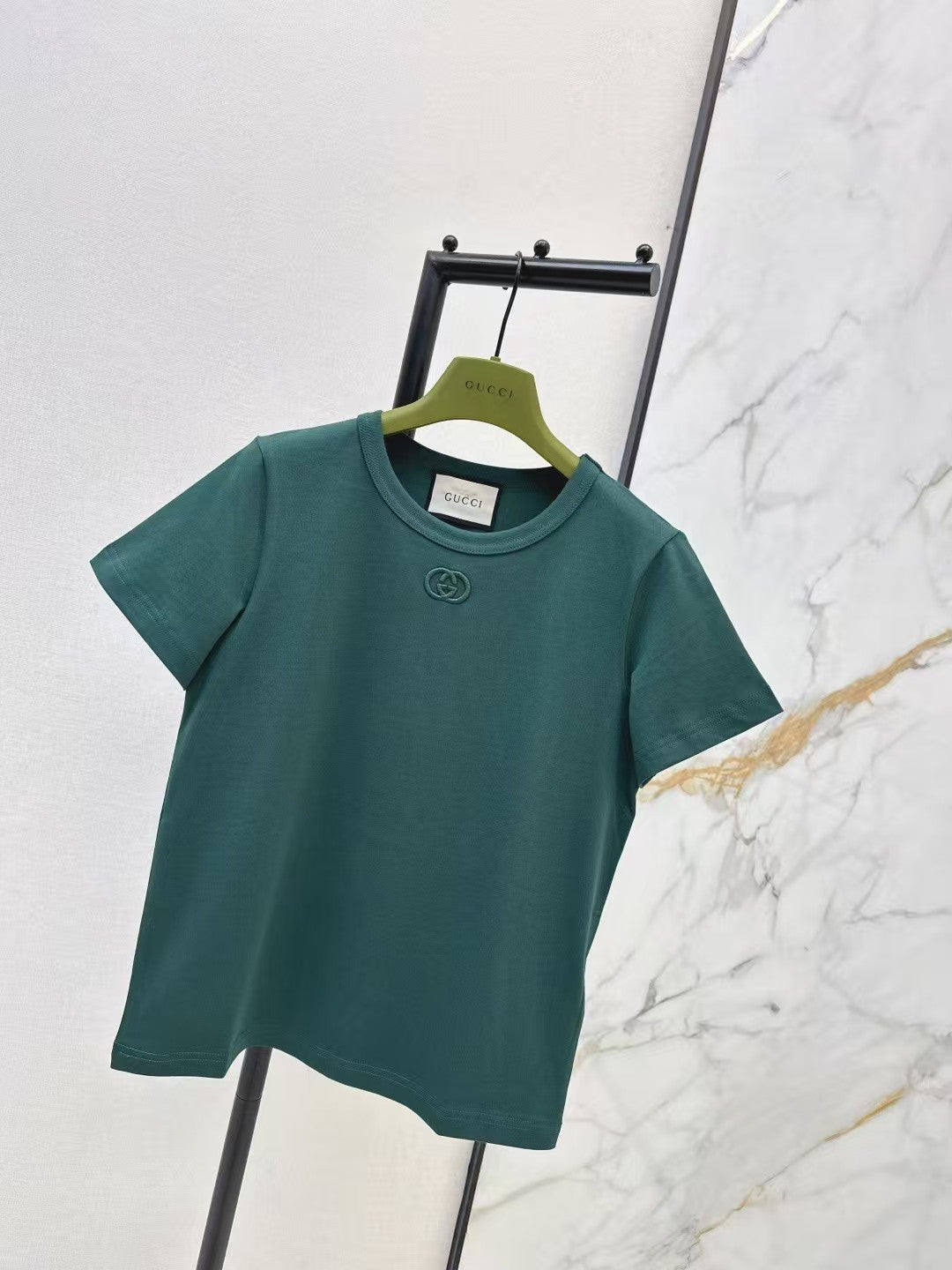 26 New Classic Embroidered T-shirt