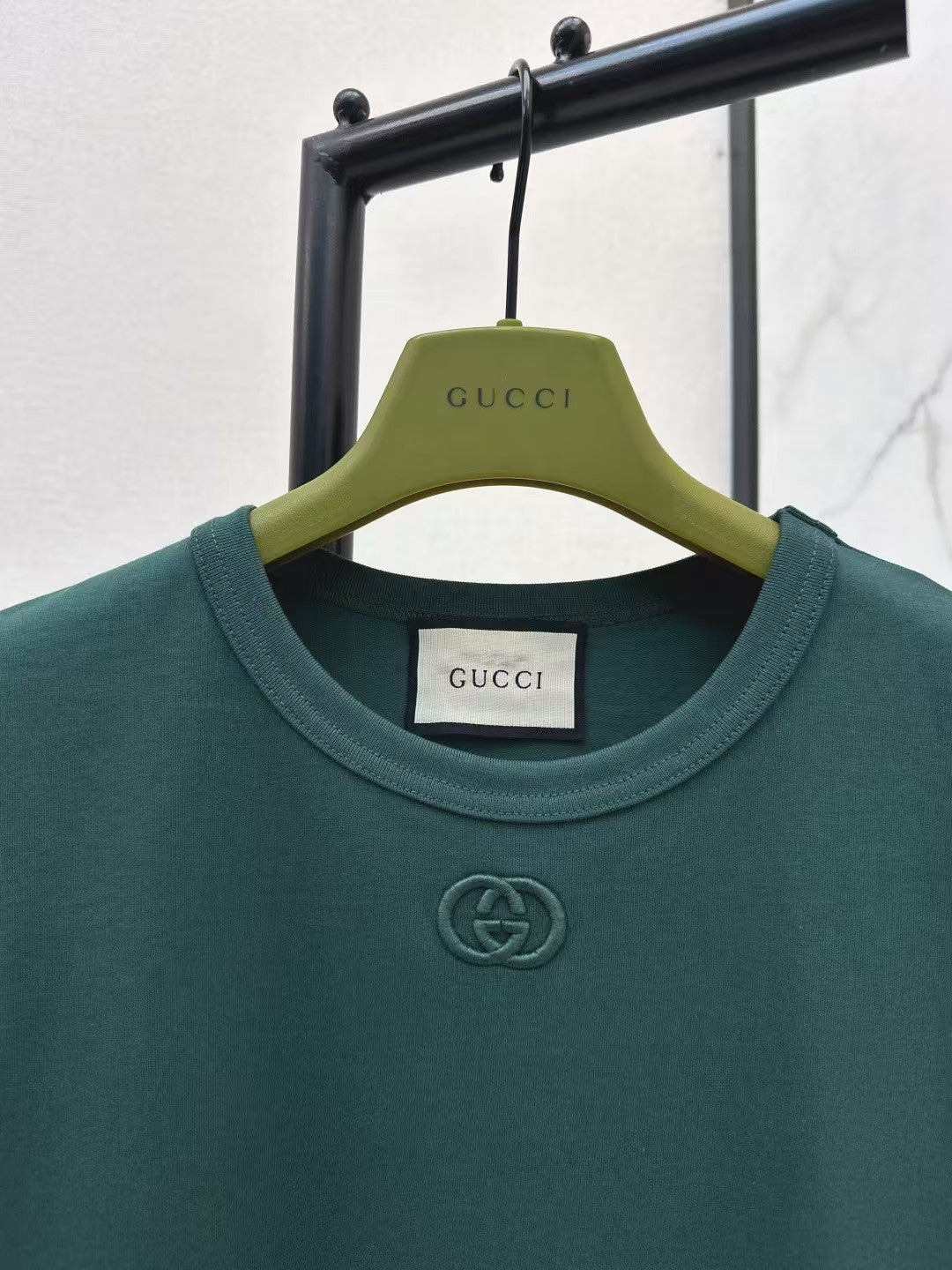 26 New Classic Embroidered T-shirt