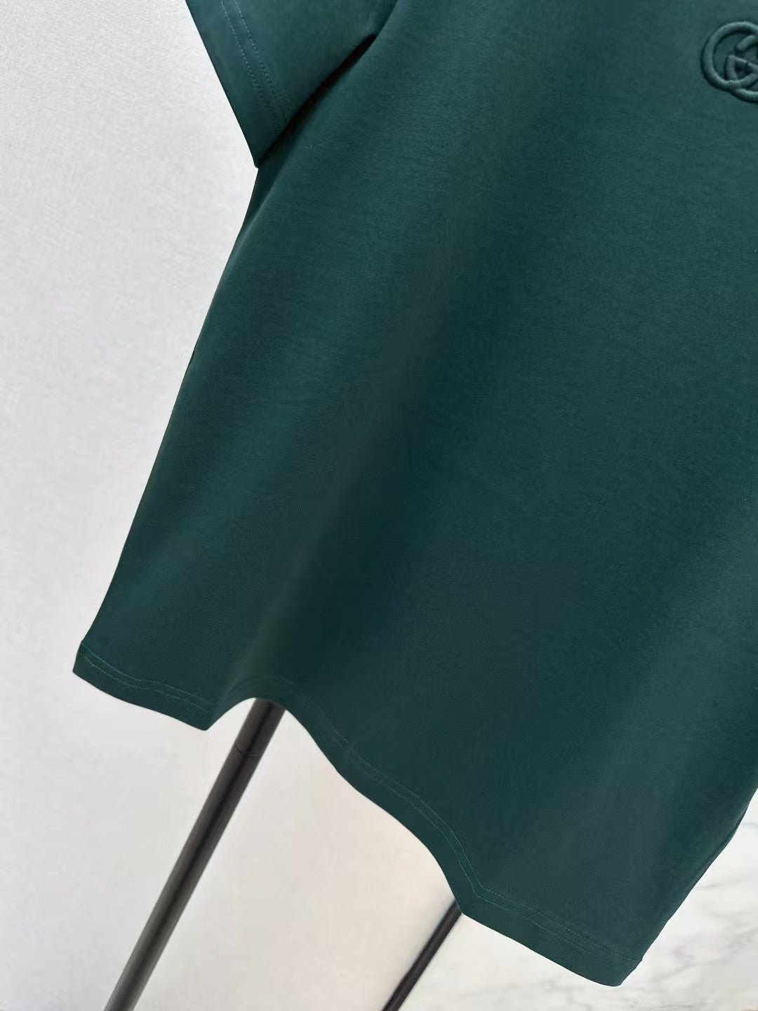 26 New Classic Embroidered T-shirt