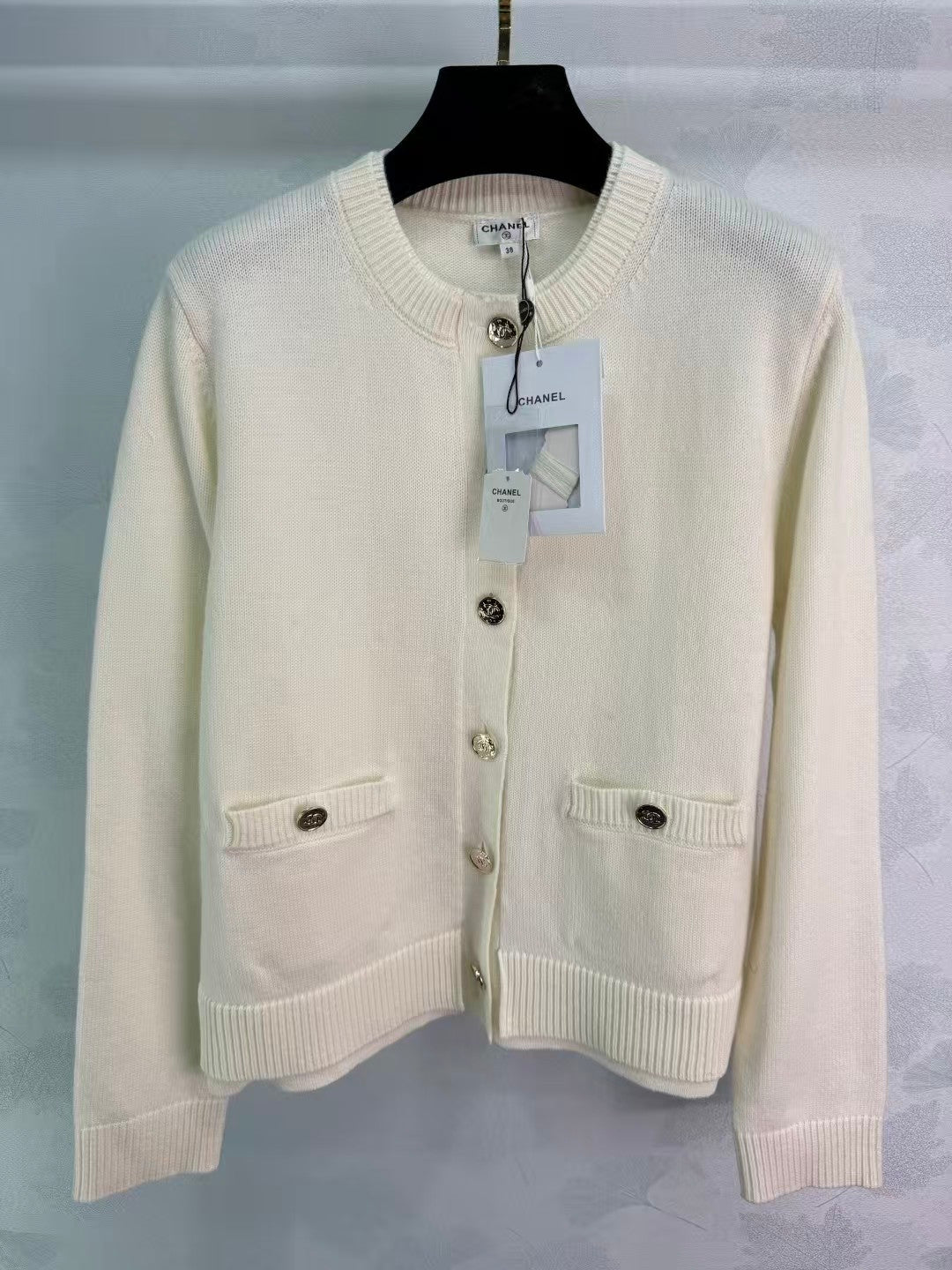 26 Early Spring New Cashmere Knit Cardigan