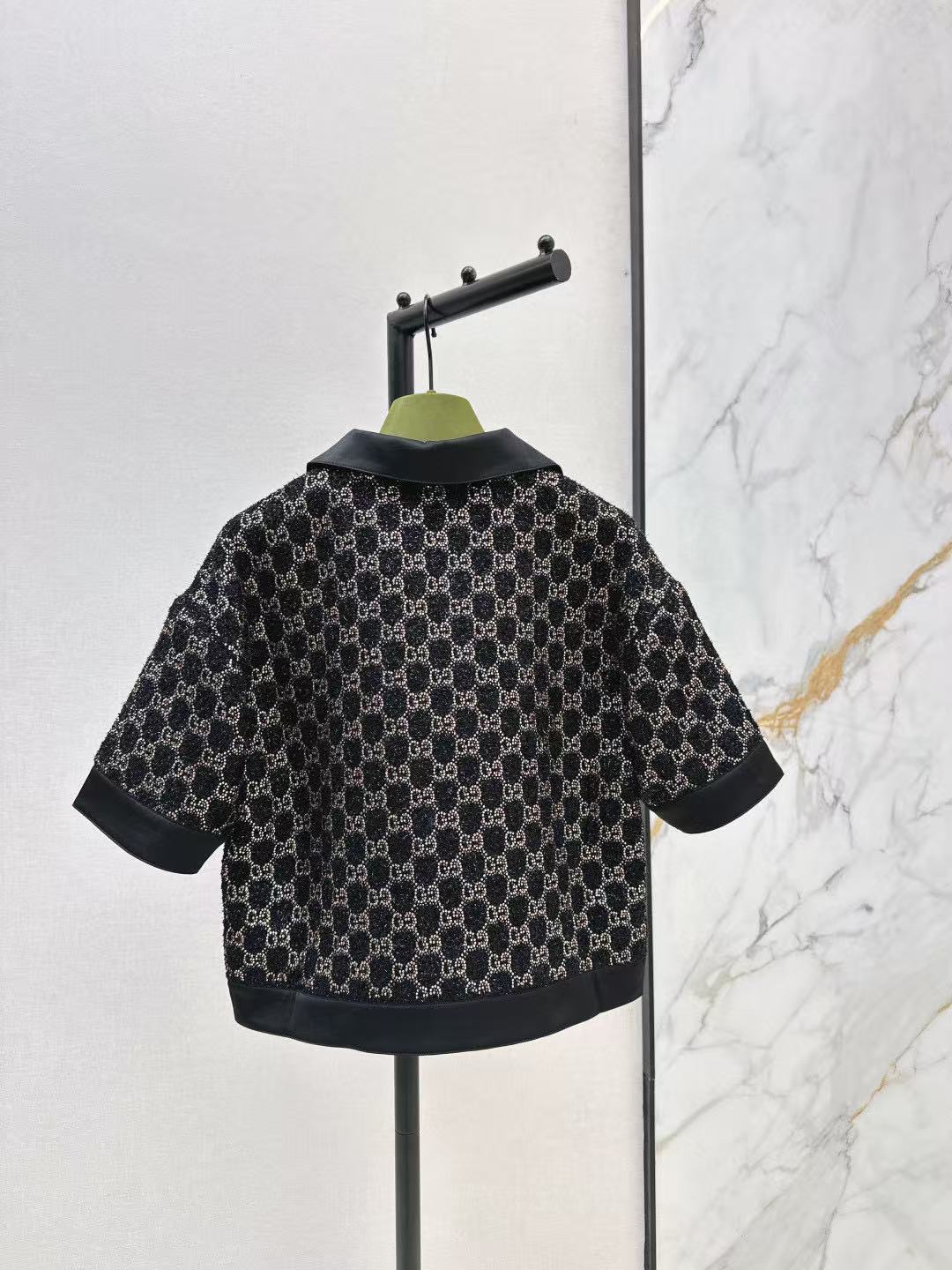 26 Heavy Rhinestone Short-Sleeve T-Shirt + Shorts