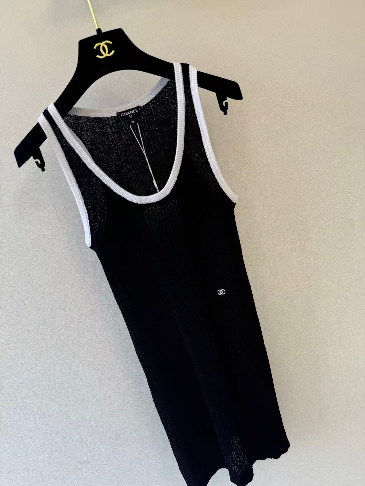 26. New Style Vest Dress