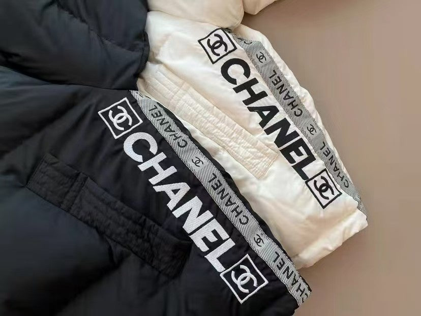 Embroidered Double C Solid Color Lapel Hooded Zip-Up Jacket