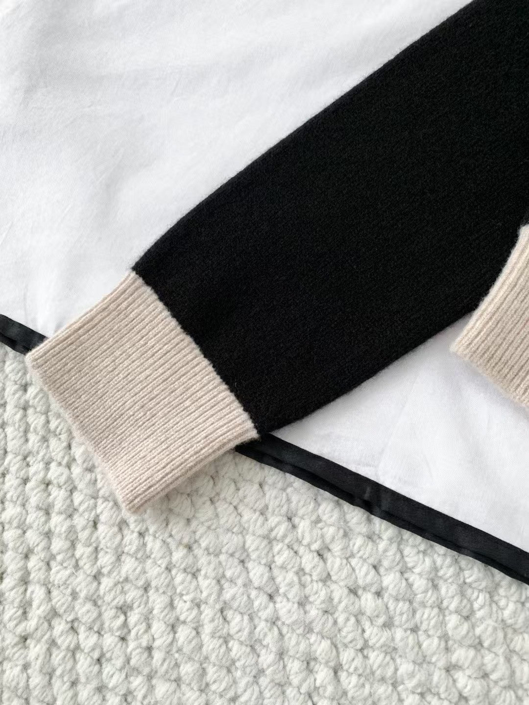26SS Bow-knot color-blocked knit cardigan