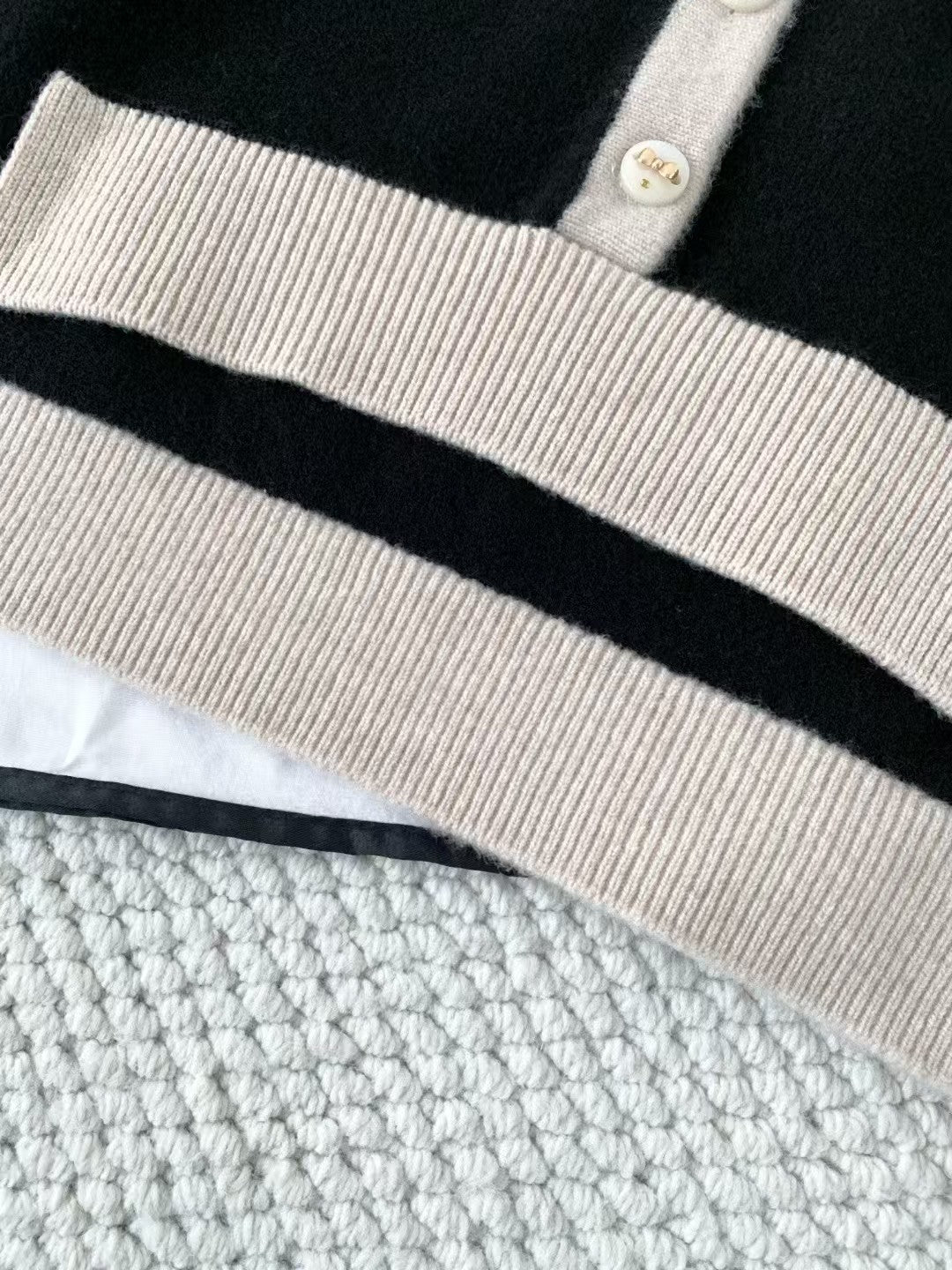 26SS Bow-knot color-blocked knit cardigan