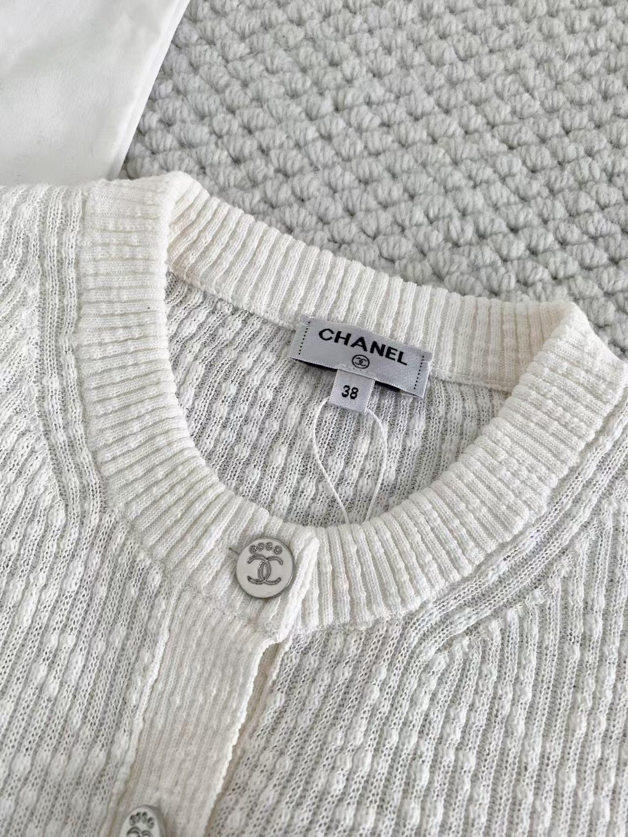26SS Textured Knit Cardigan