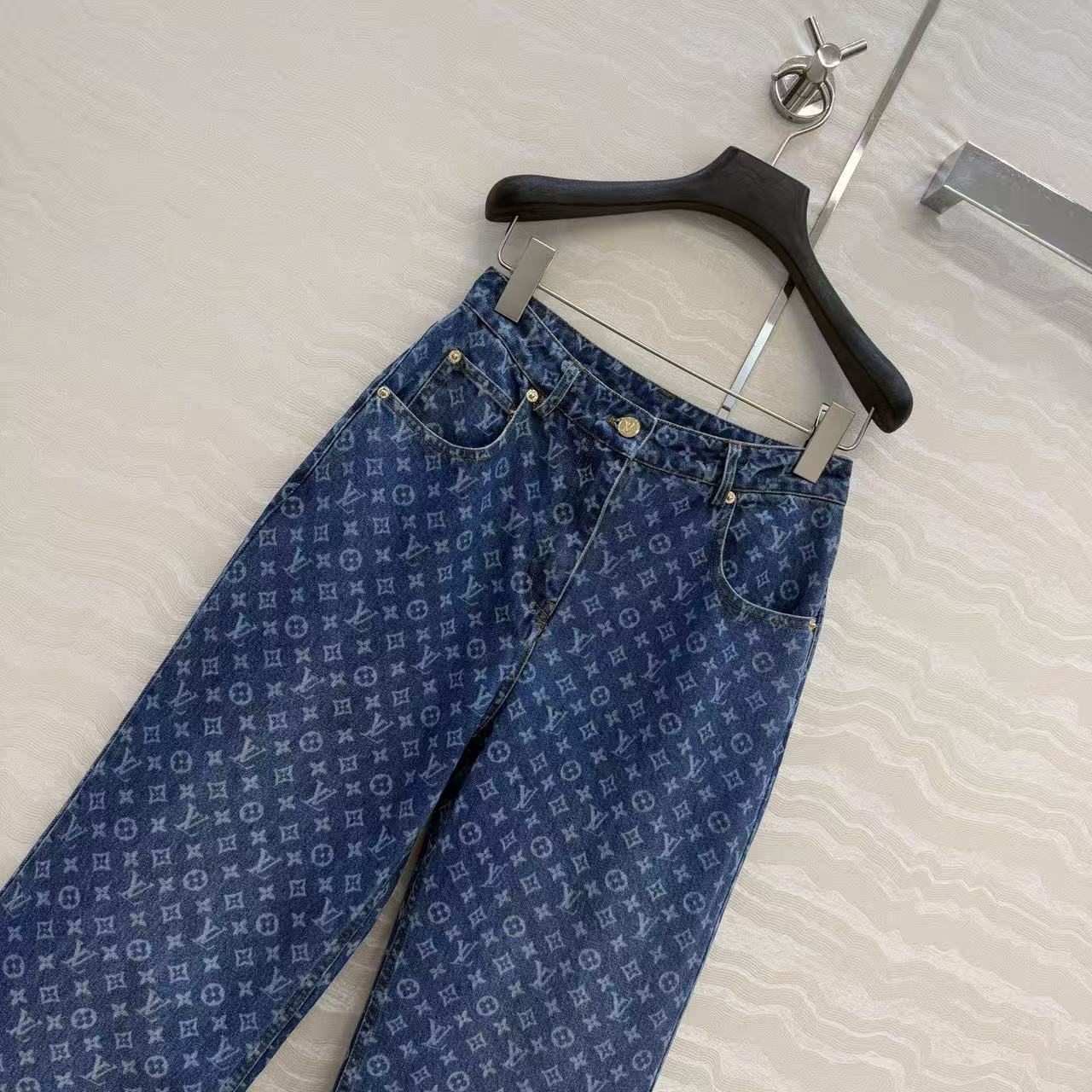 26SS New Jeans