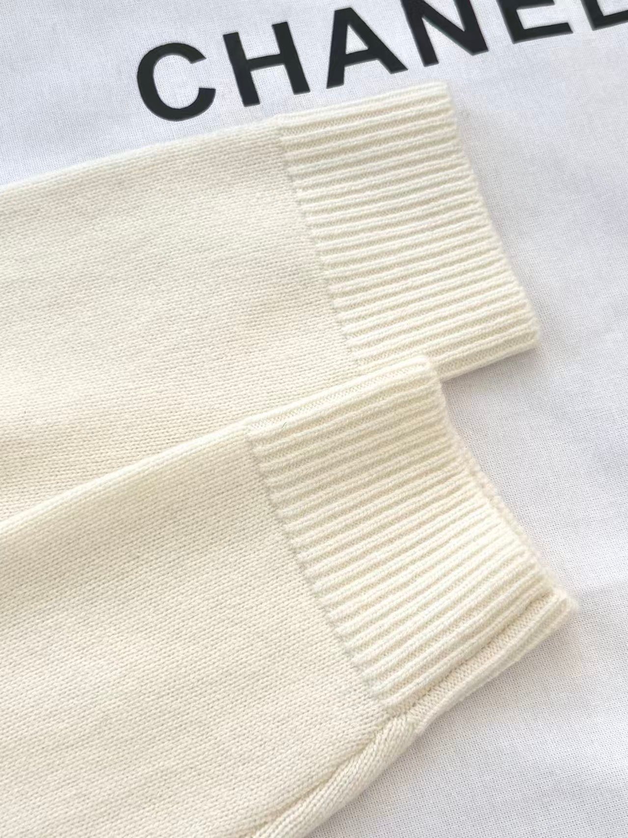 26SS Faux Two-Piece Wool Cardigan