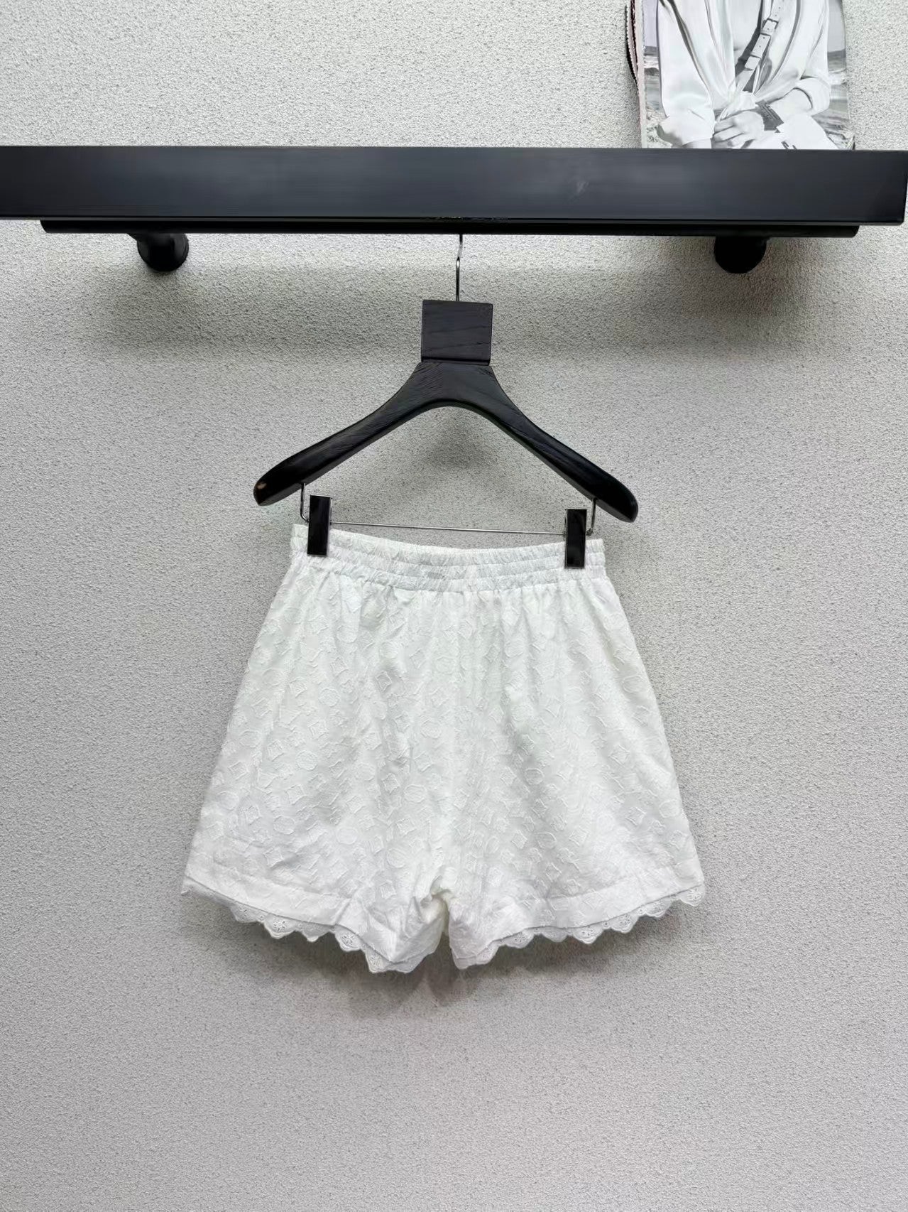 26SS White Jacquard Lace Shorts