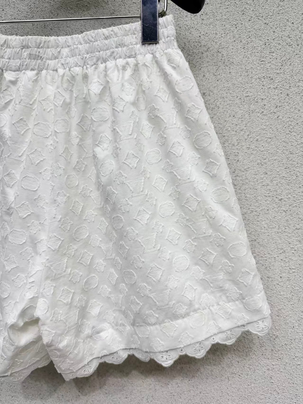 26SS White Jacquard Lace Shorts