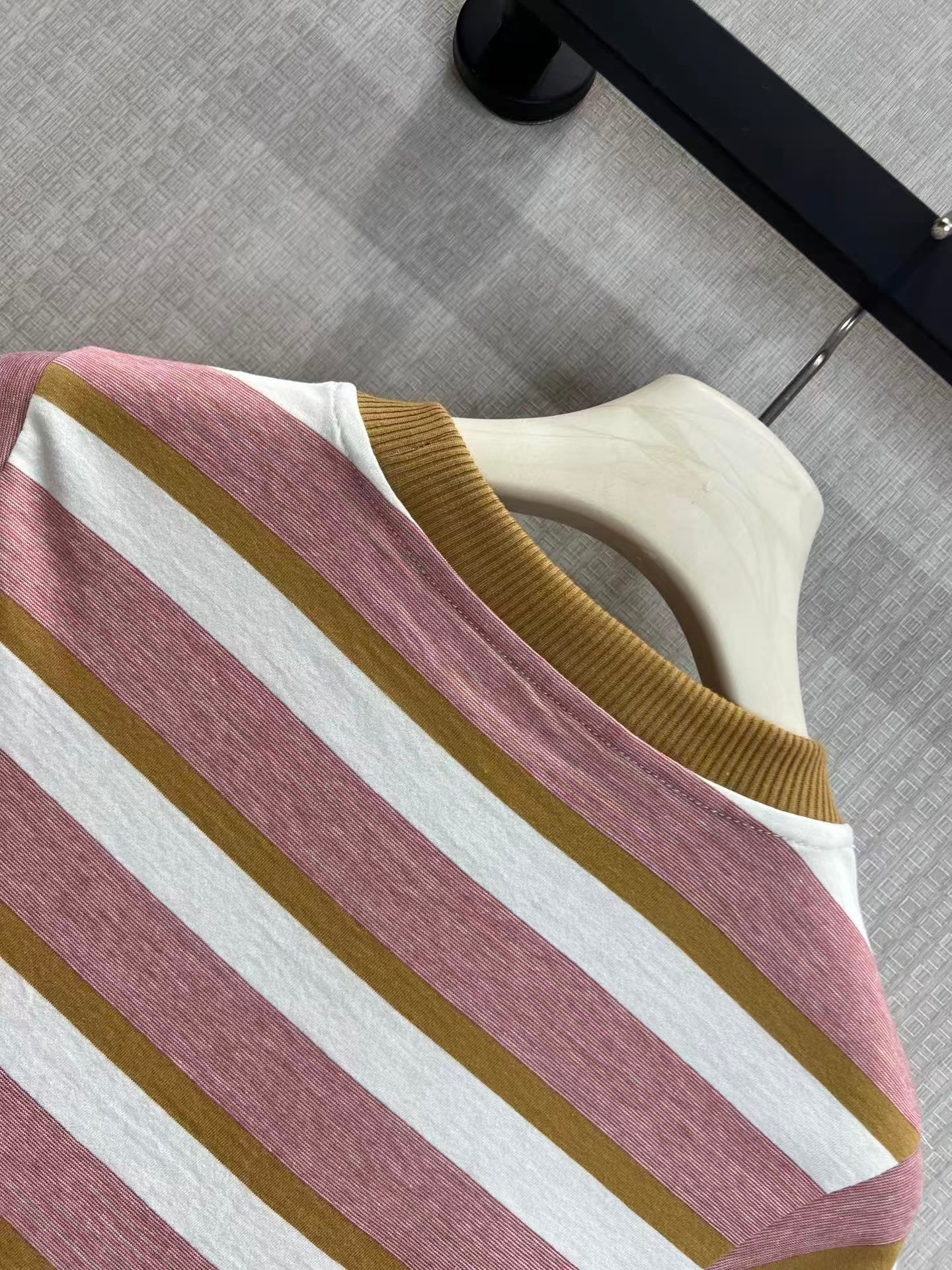 26SS Striped Color Block Crew Neck Short-Sleeve
